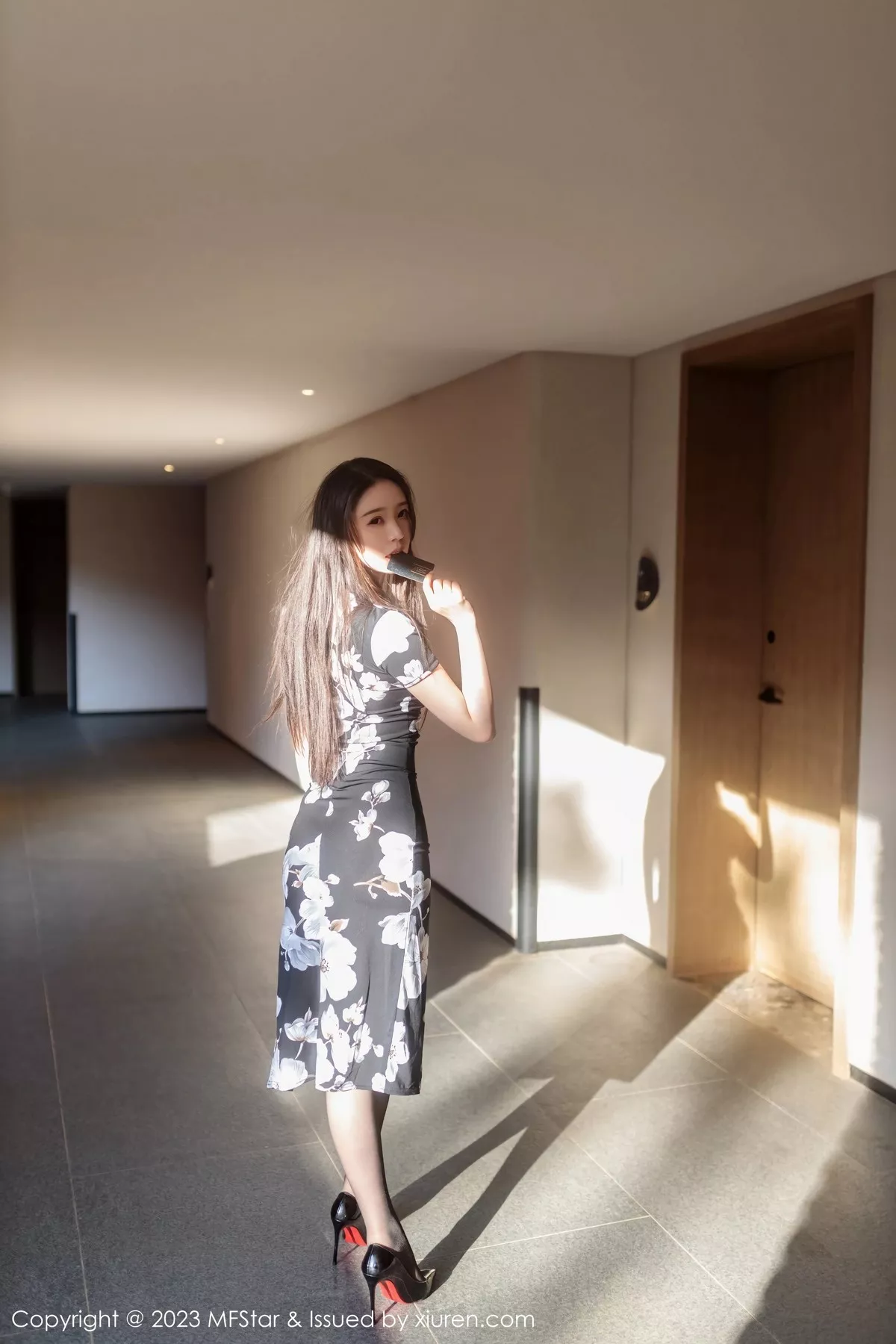 [MFStar模范学院] 2023.06.29 VOL.630 小波多 旗袍美腿 [54P] NO.1