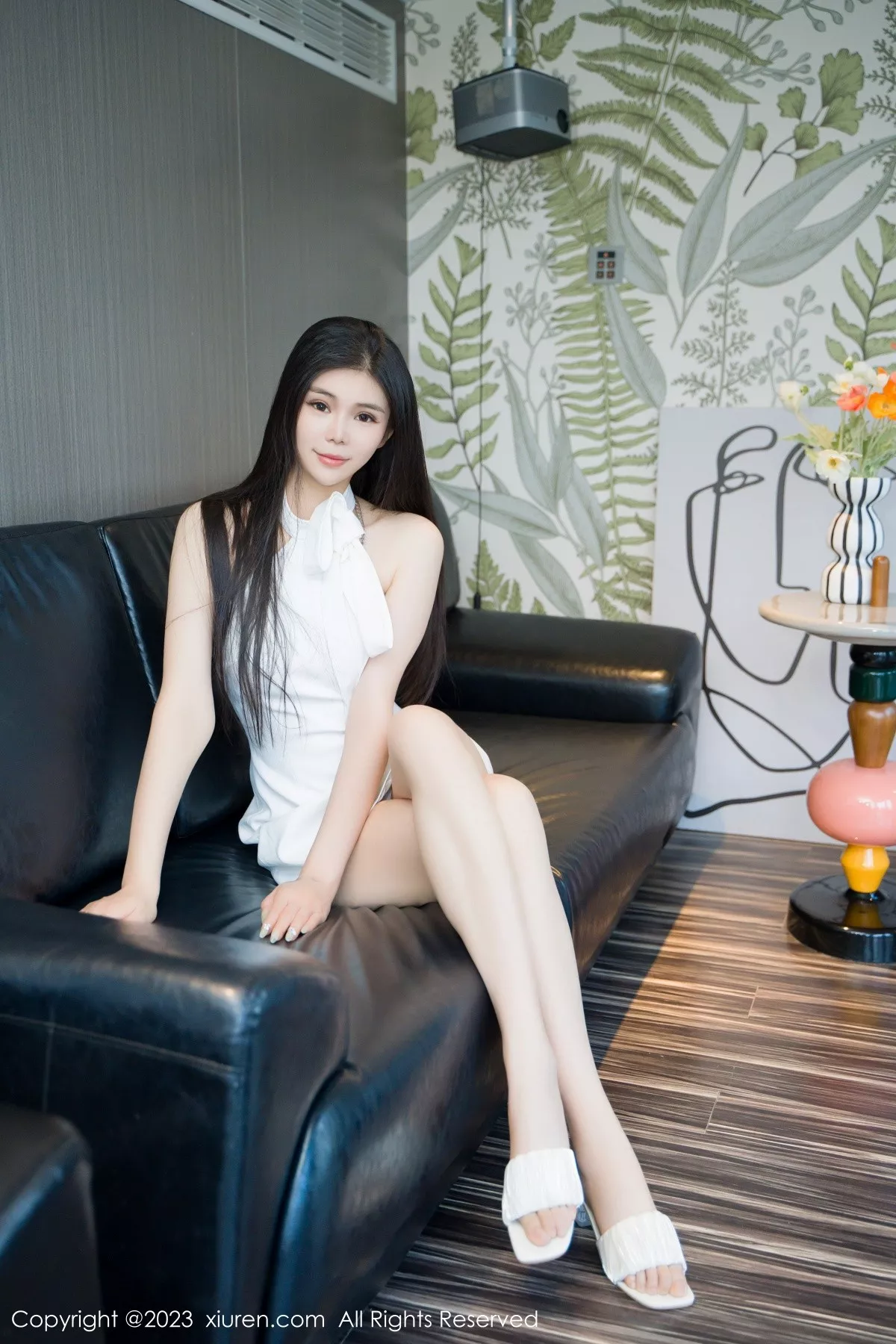 [XiuRen秀人网] 2023.07.03 No.7012 雪糕CiCi 美腿清纯 [68P] NO.2