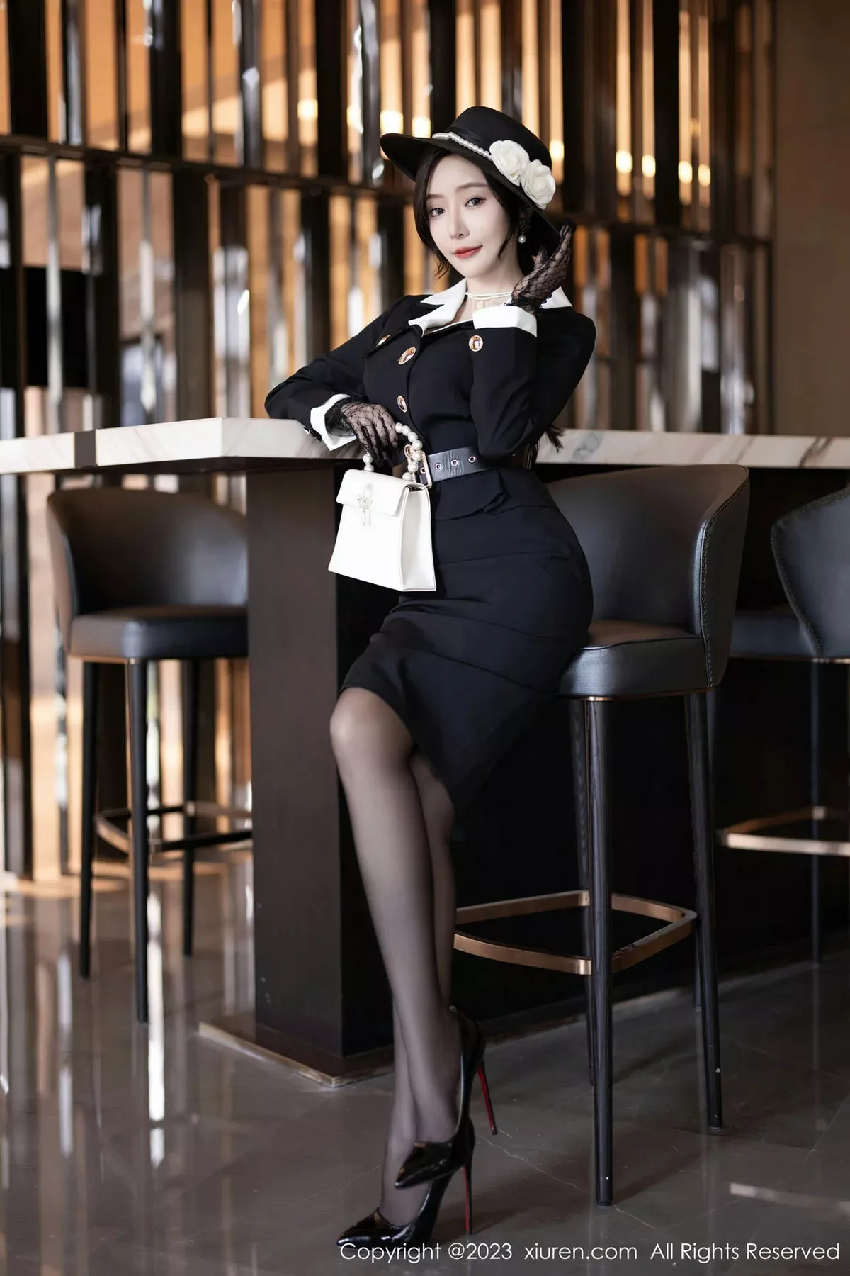 [XiuRen秀人网] 2023.07.07 No.7048 王馨瑶yanni 欧式文艺风 [81P] NO.10