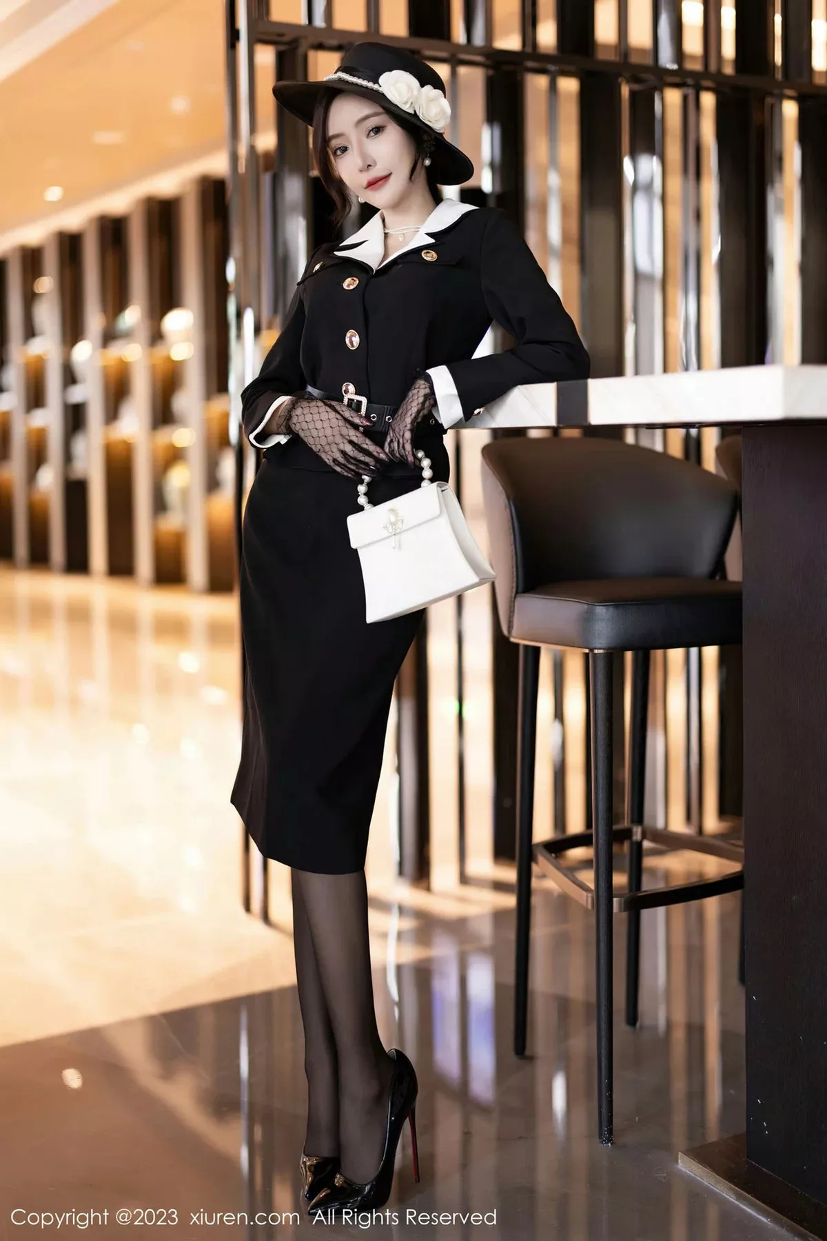 [XiuRen秀人网] 2023.07.07 No.7048 王馨瑶yanni 欧式文艺风 [81P] NO.8