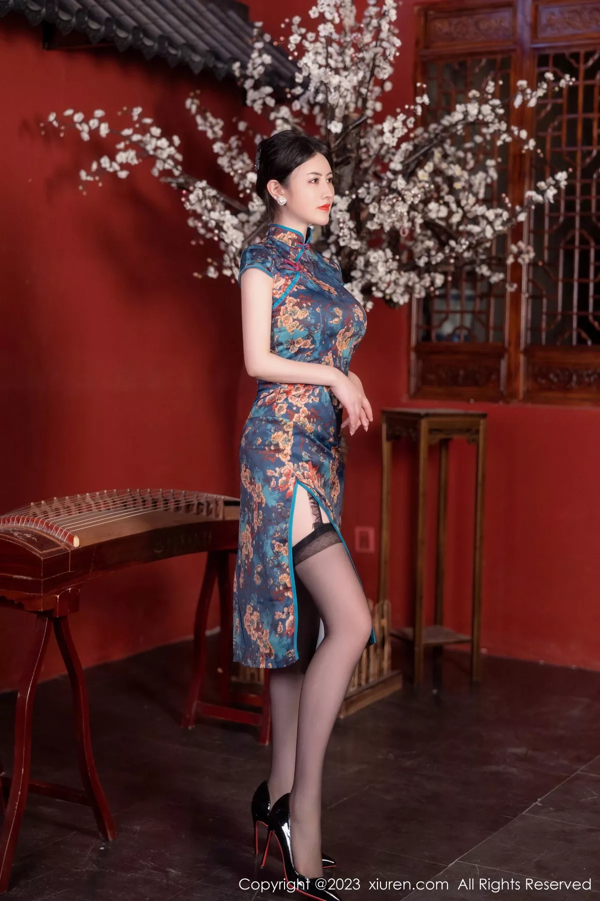 [XiuRen秀人网] 2023.07.10 No.7051 诗诗kiki 旗袍黑丝 [82P] NO.3