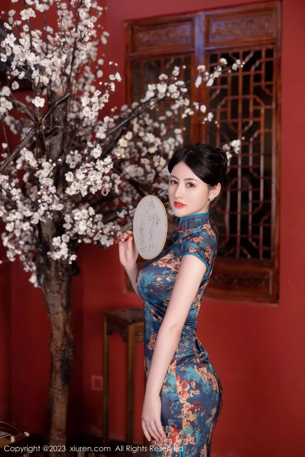 [XiuRen秀人网] 2023.07.10 No.7051 诗诗kiki 旗袍黑丝 [82P] NO.8