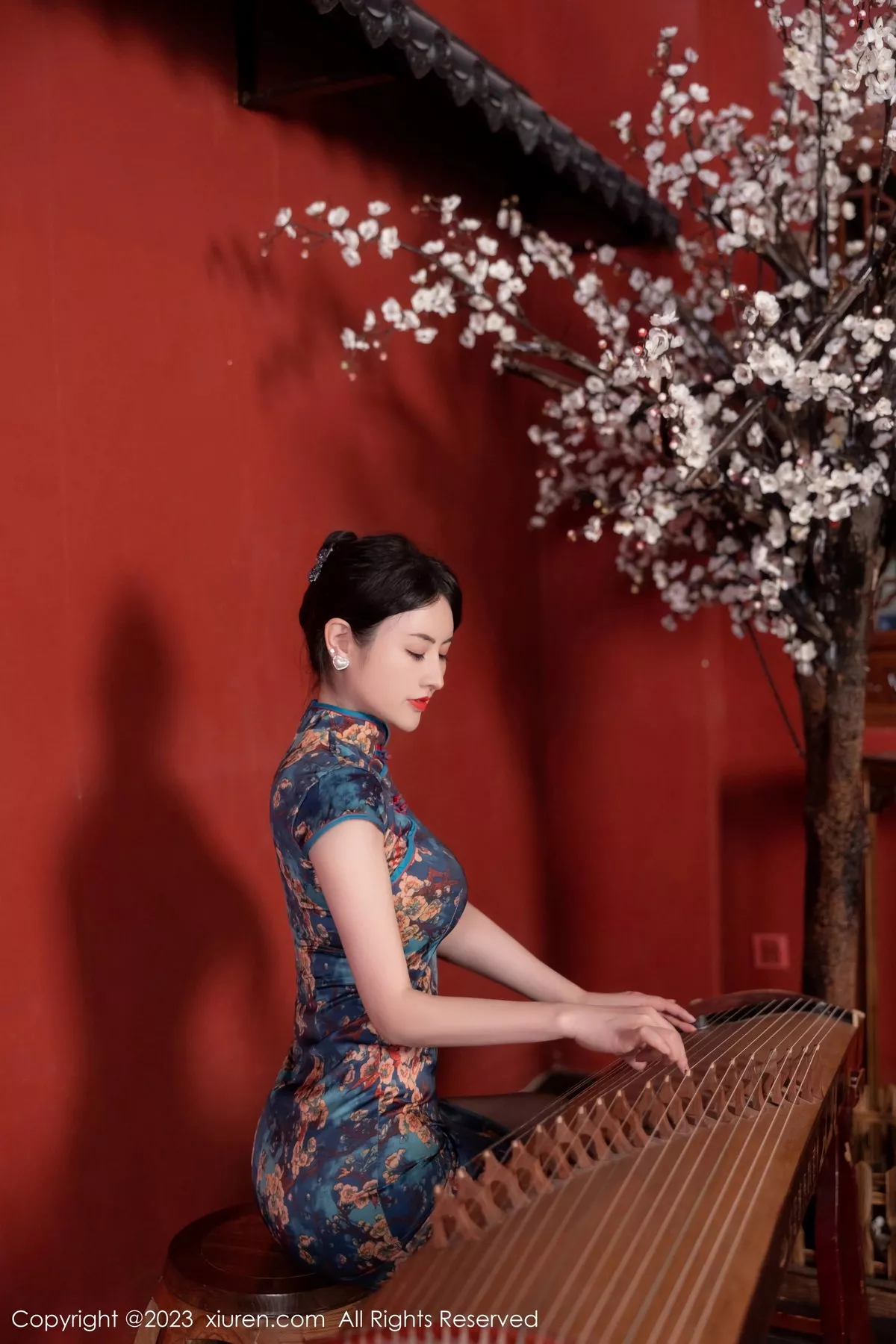 [XiuRen秀人网] 2023.07.10 No.7051 诗诗kiki 旗袍黑丝 [82P] NO.9