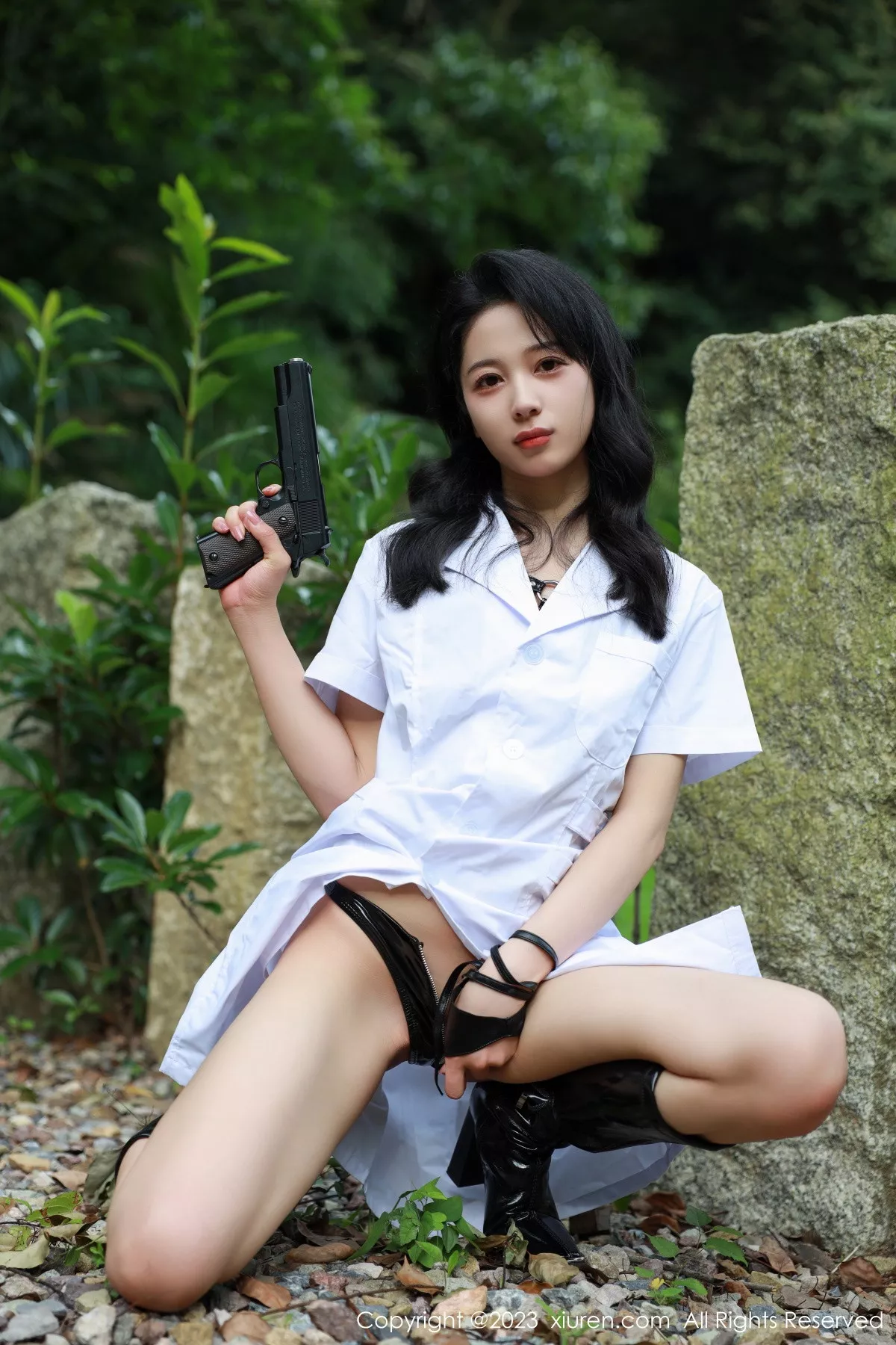 [XiuRen秀人网] 2023.07.11 No.7061 糖豆sisi 皮靴美腿 [54P] NO.11