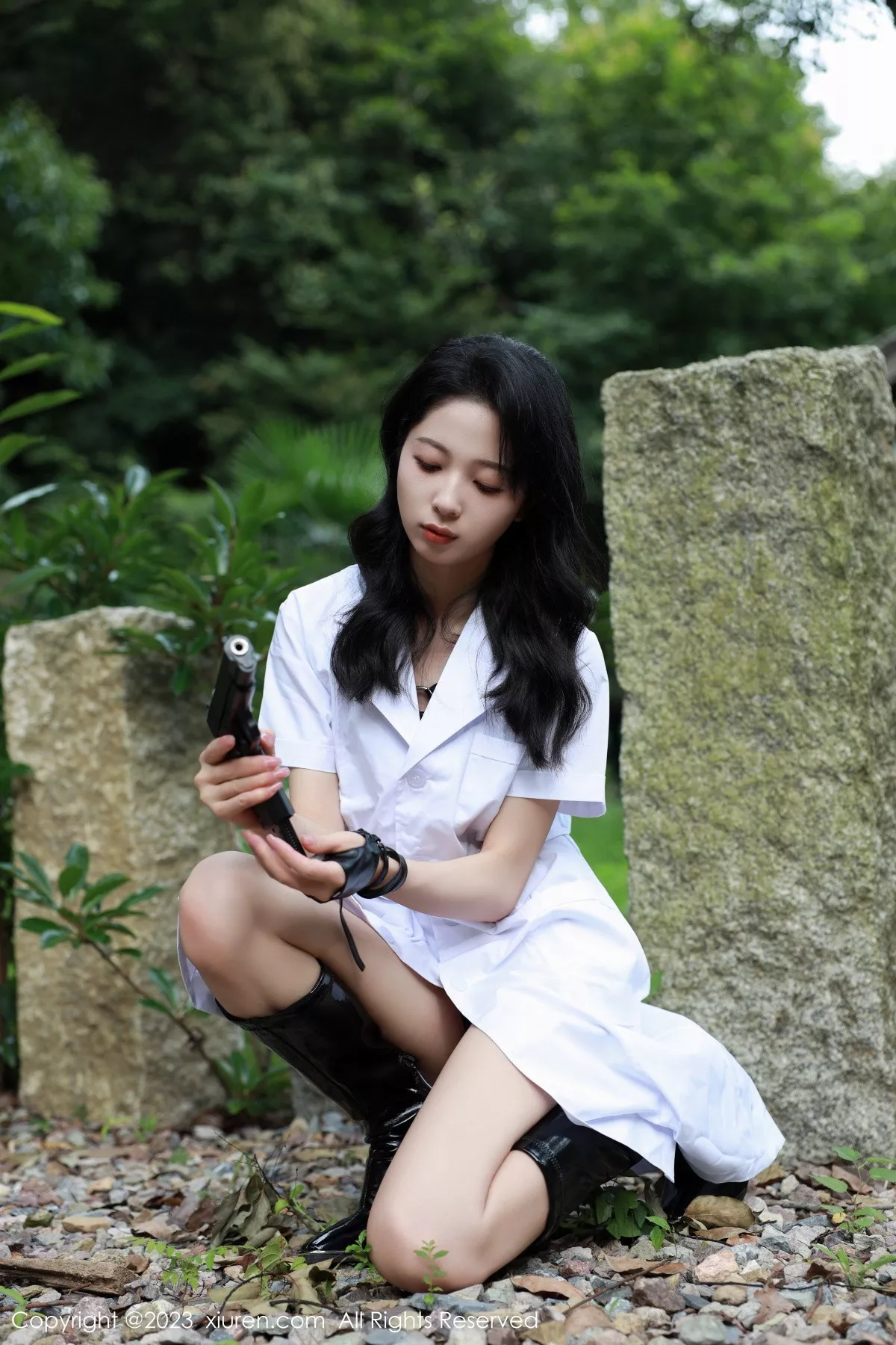 [XiuRen秀人网] 2023.07.11 No.7061 糖豆sisi 皮靴美腿 [54P] NO.8