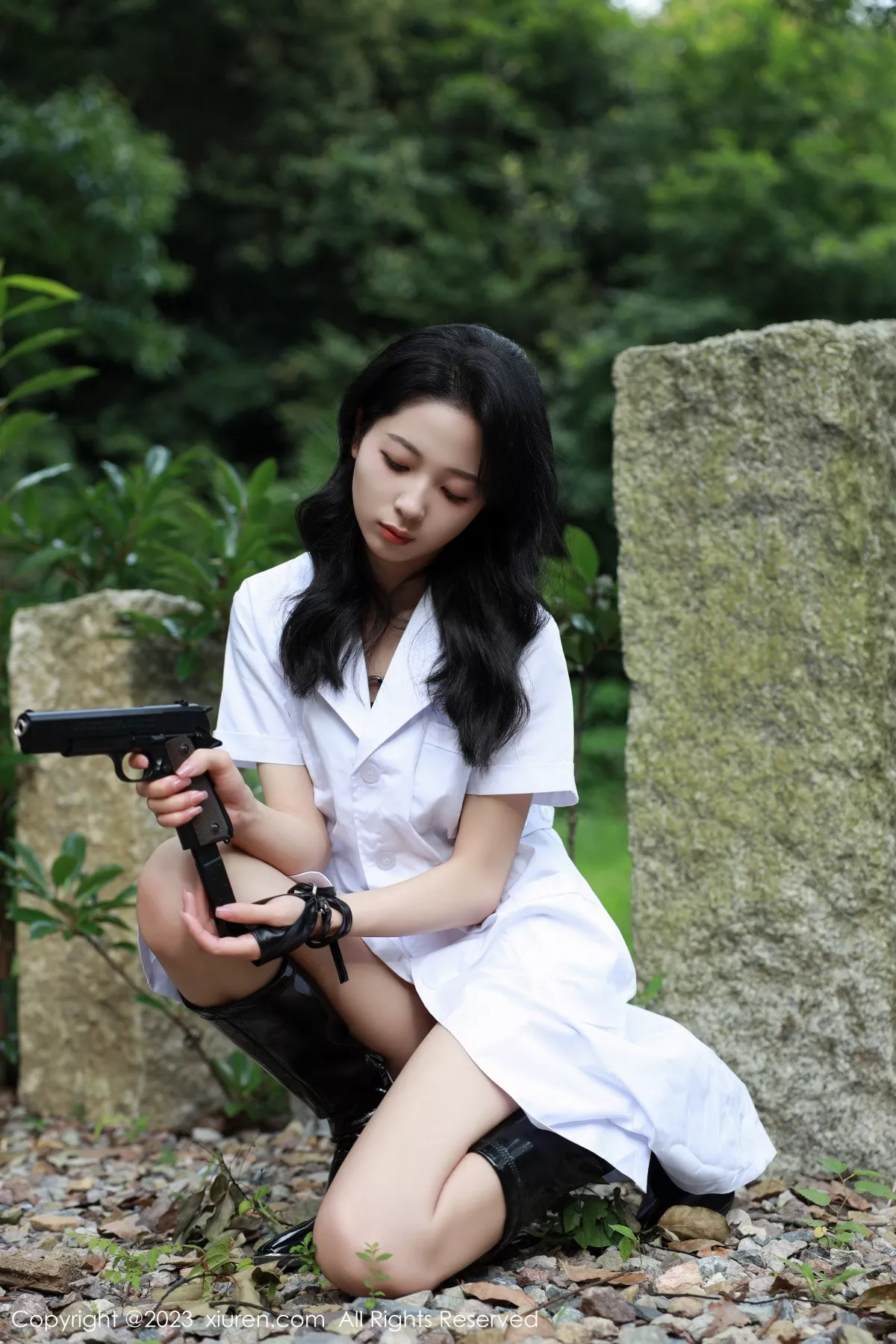 [XiuRen秀人网] 2023.07.11 No.7061 糖豆sisi 皮靴美腿 [54P] NO.9