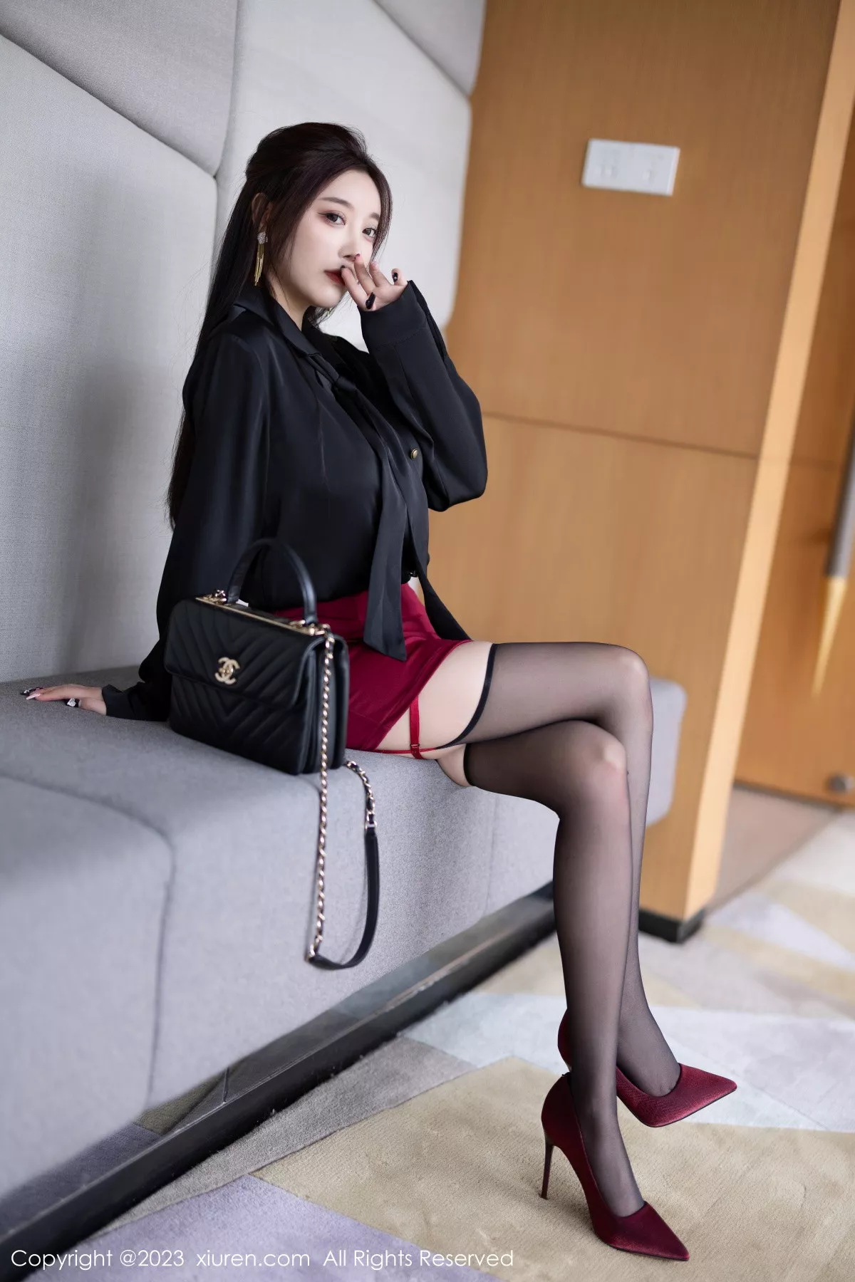 [XiuRen秀人网] 2023.07.11 No.7062 杨晨晨Yome 短裙美腿 [81P] NO.5