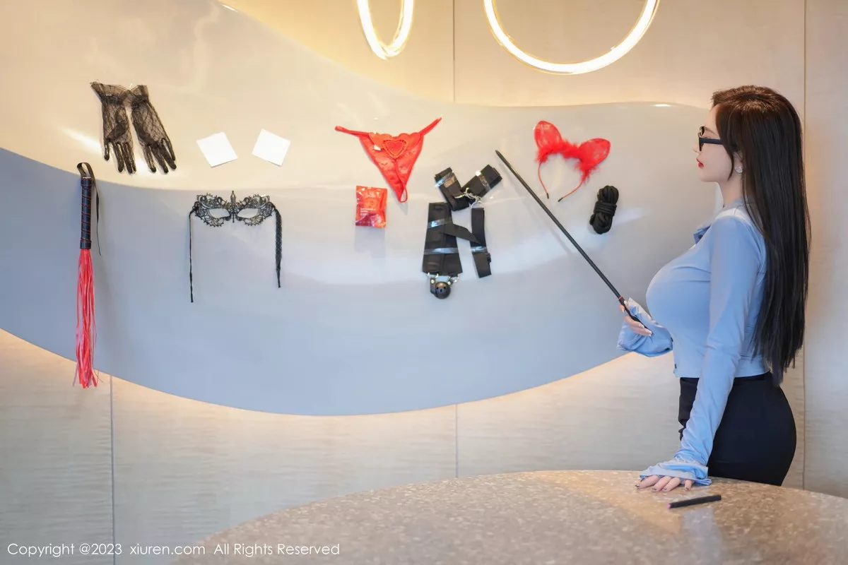 [XiuRen秀人网] 2023.07.18 No.7095 Carol周妍希 黑丝美腿 [76P] NO.1