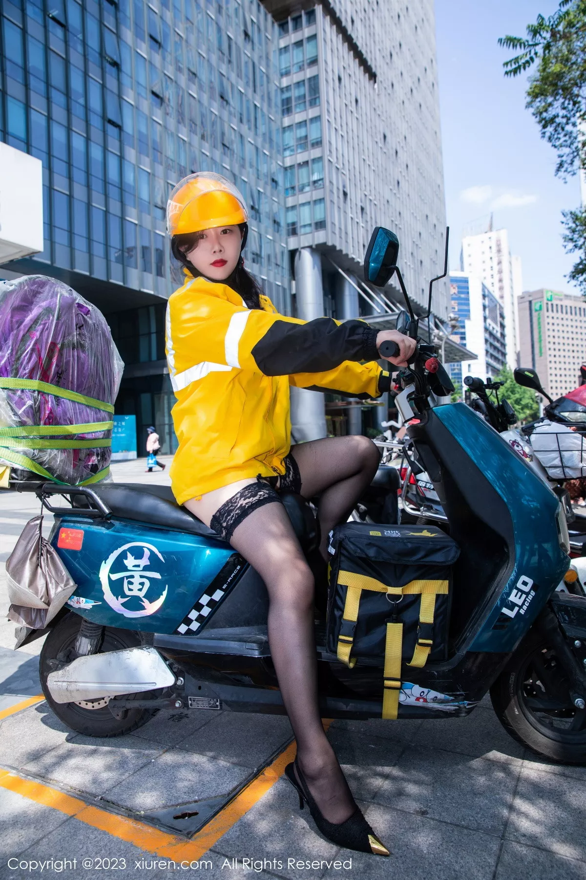 [XiuRen秀人网] 2023.07.18 No.7093 王婉悠Queen 情趣黑丝 [91P] NO.1