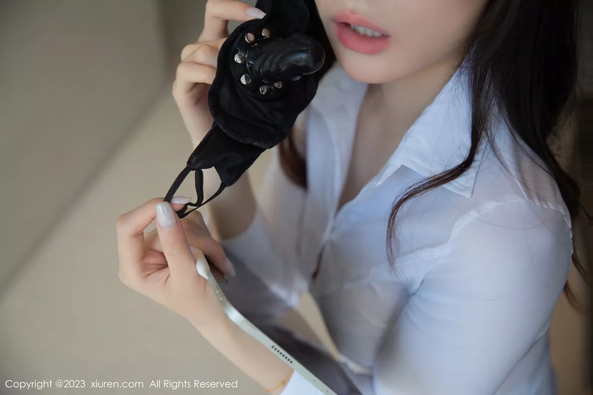 [XiuRen秀人网] 2023.06.21 No.6960 是小逗逗 丝袜美腿 [78P] NO.7