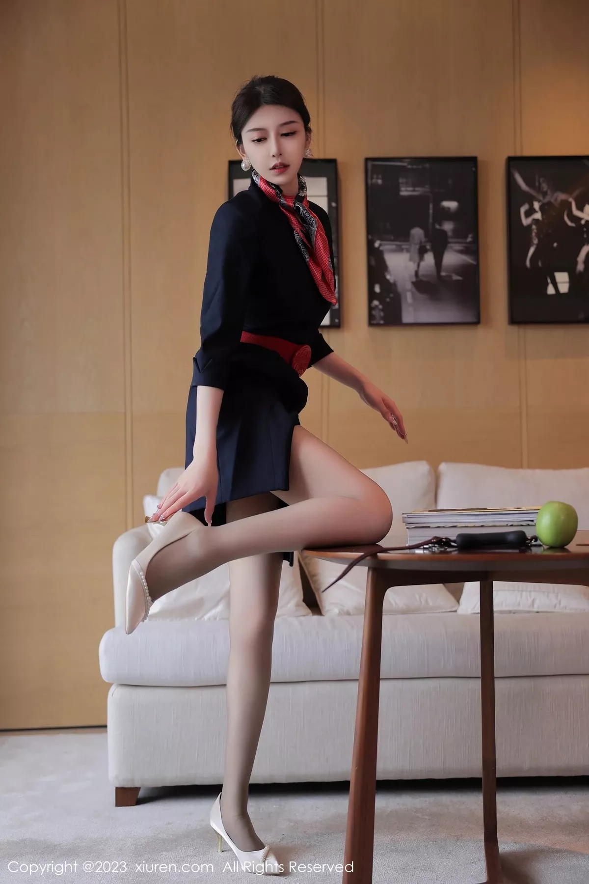 [XiuRen秀人网] 2023.06.25 No.6966 玉兔miki 黑丝美腿 [90P] NO.2