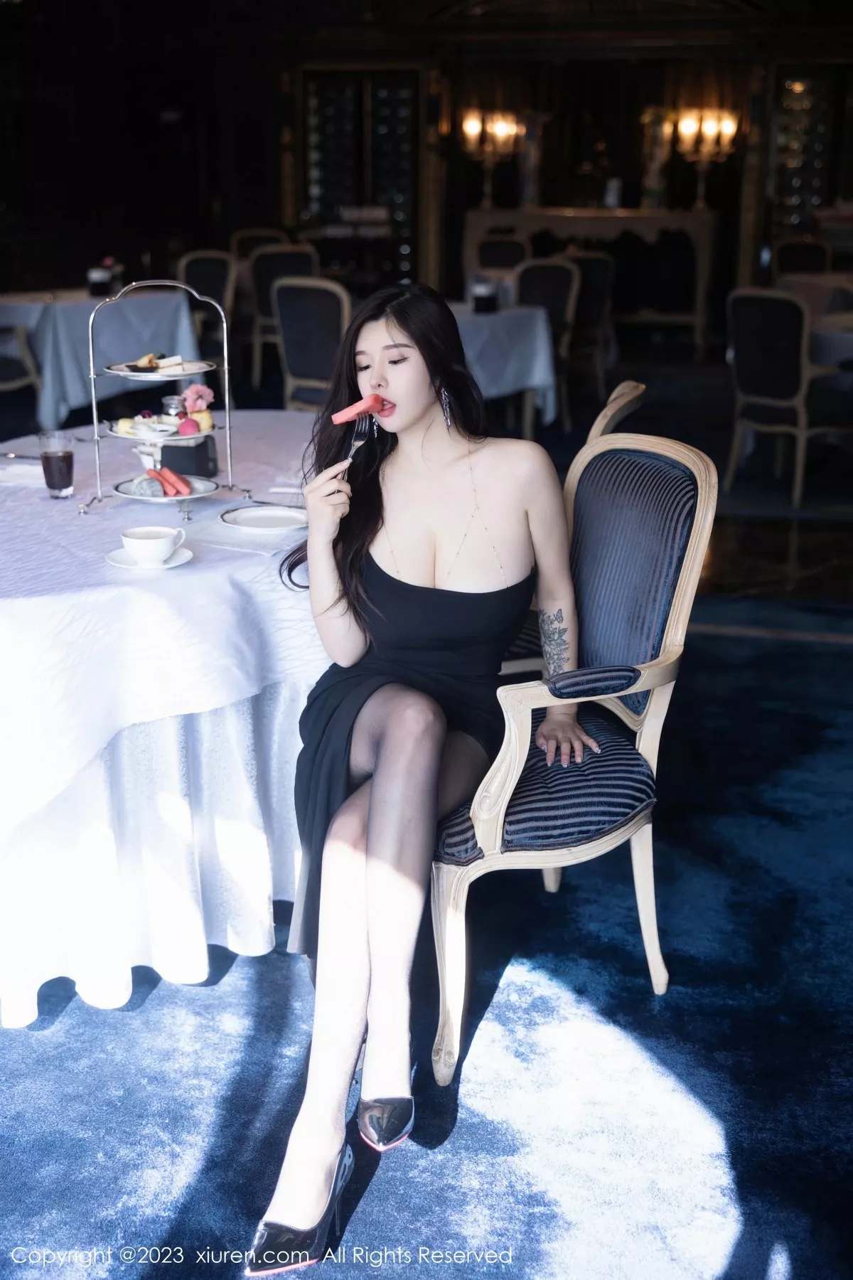 [XiuRen秀人网] 2023.06.26 No.6973 周思乔Betty 黑丝美臀 [80P] NO.8