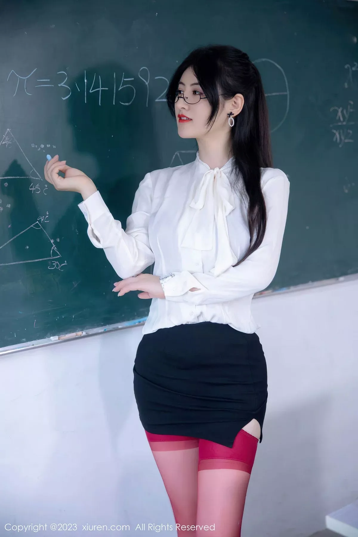 [XiuRen秀人网] 2023.06.27 No.6980 诗诗kiki 教师美腿 [93P] NO.7