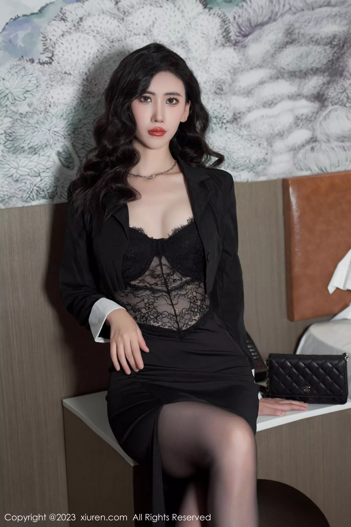 [XiuRen秀人网] 2023.06.27 No.6979 章芃芃 黑丝美腿 [95P] NO.12