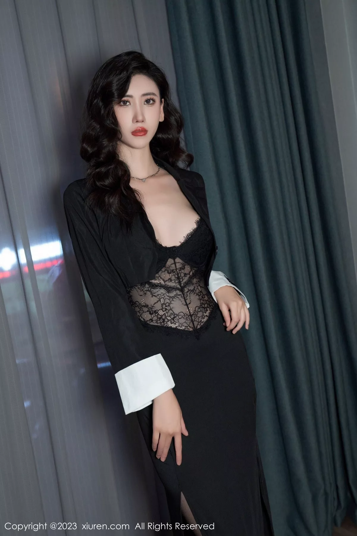 [XiuRen秀人网] 2023.06.27 No.6979 章芃芃 黑丝美腿 [95P] NO.8