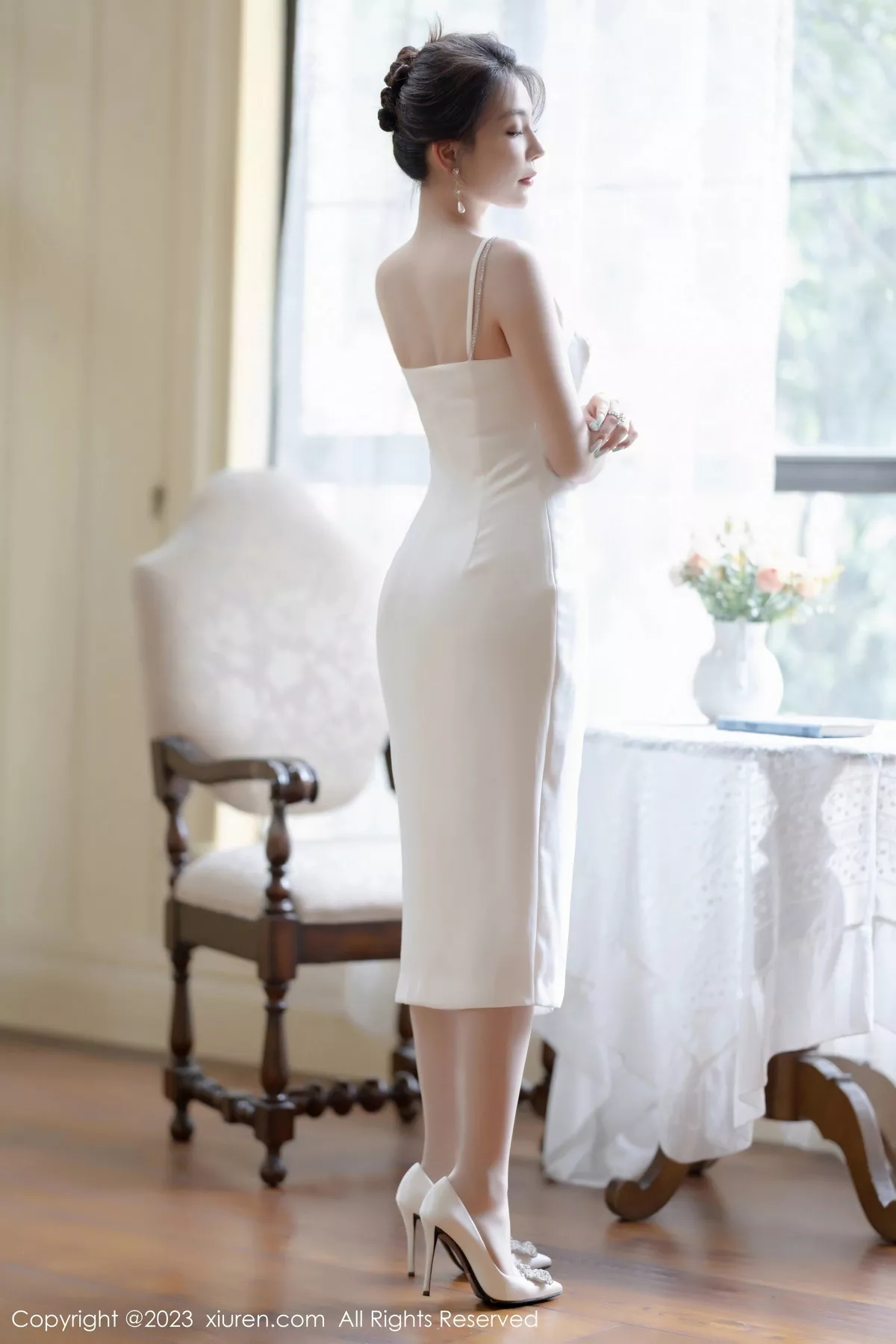 [XiuRen秀人网] 2023.07.28 No.7155 徐莉芝Booty 长裙美腿 [90P] NO.4