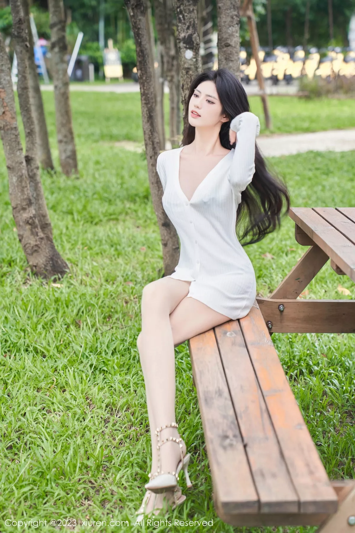 [XiuRen秀人网] 2023.07.31 No.7162 浅浅Danny 户外美腿 [90P] NO.10