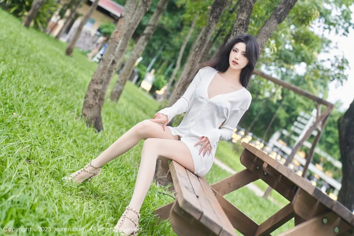 [XiuRen秀人网] 2023.07.31 No.7162 浅浅Danny 户外美腿 [90P] NO.11