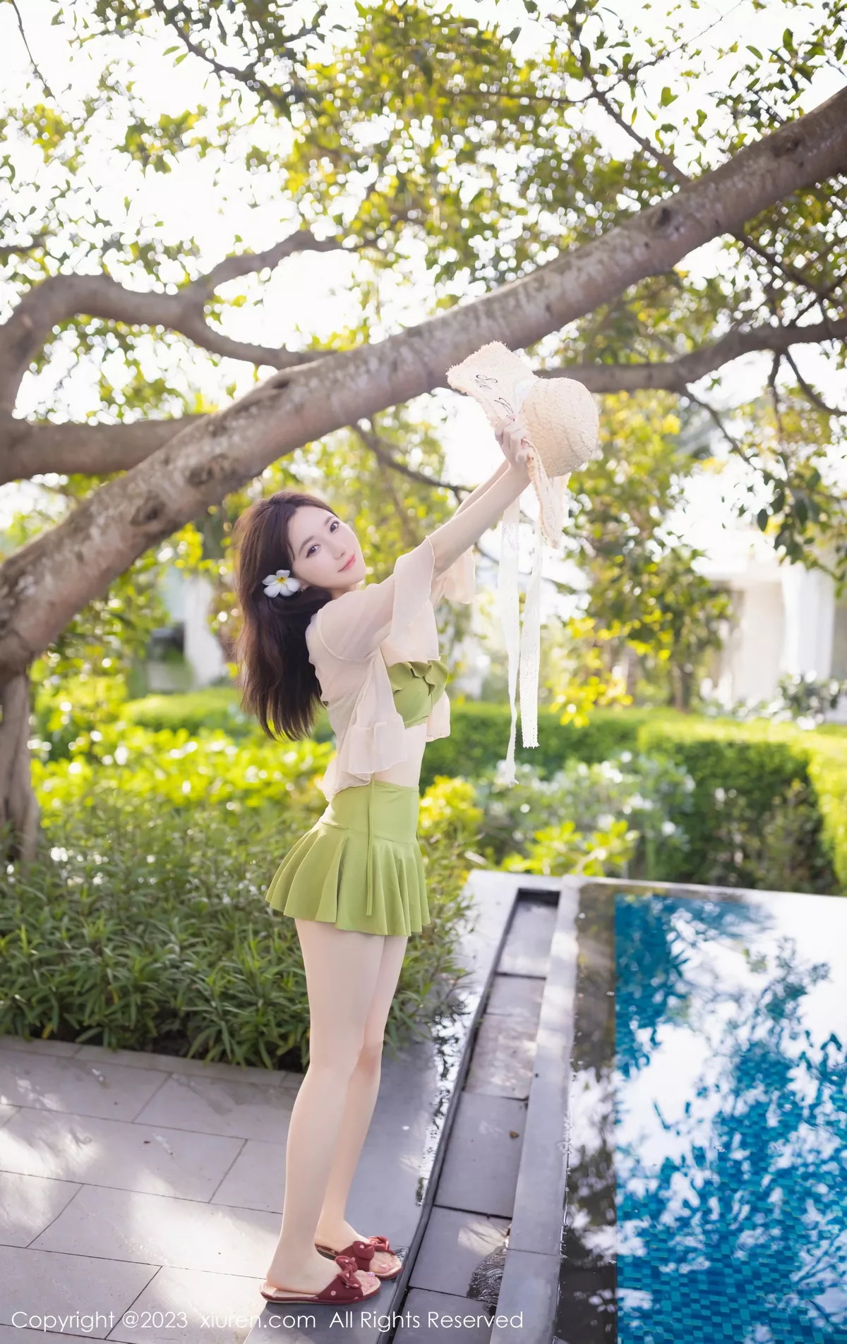 [XiuRen秀人网] 2023.08.04 No.7189 鱼子酱Fish 户外美腿 [80P] NO.5