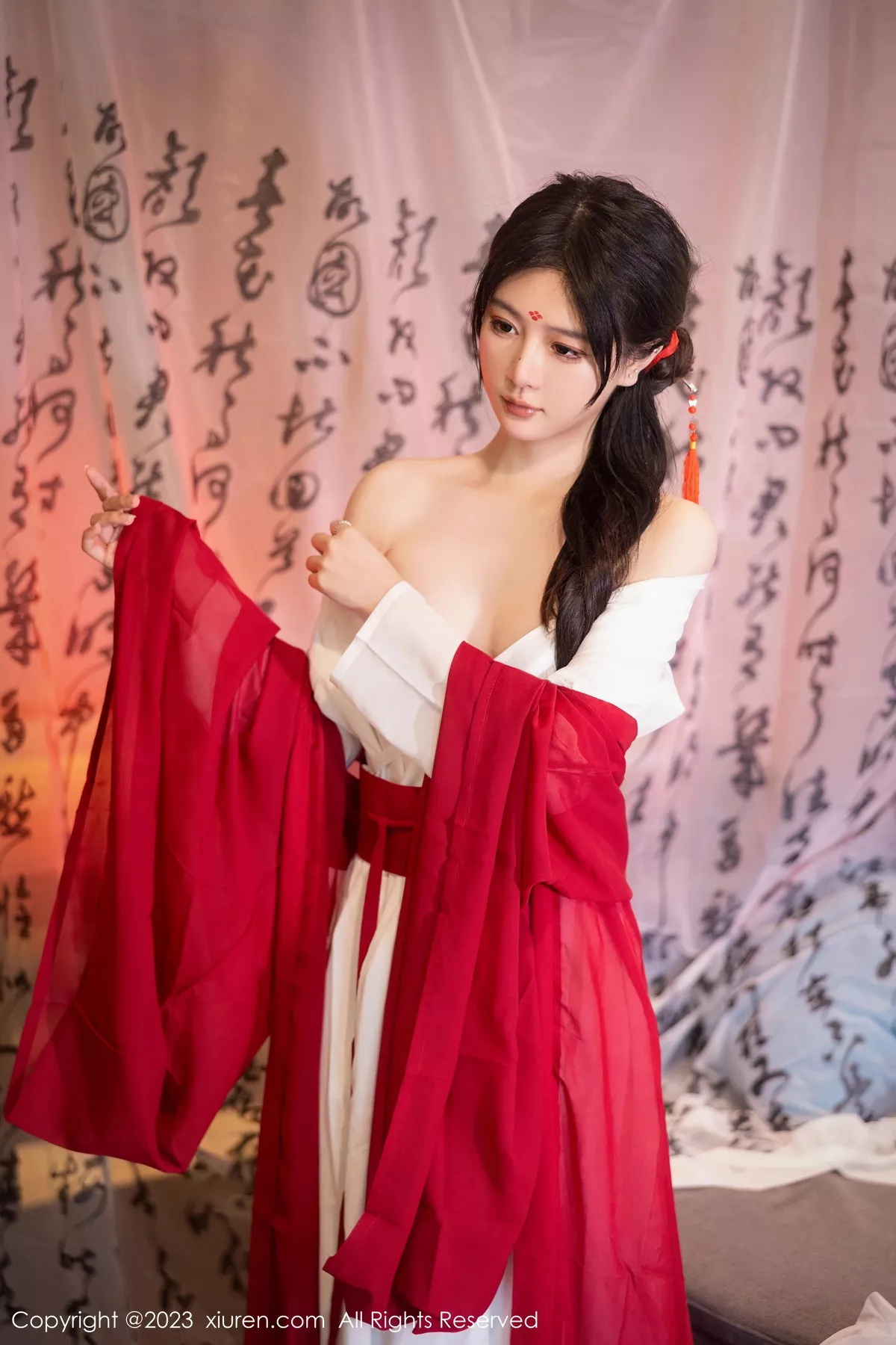 [XiuRen秀人网] 2023.08.04 No.7192 幼幼 古装美腿 [92P] NO.11