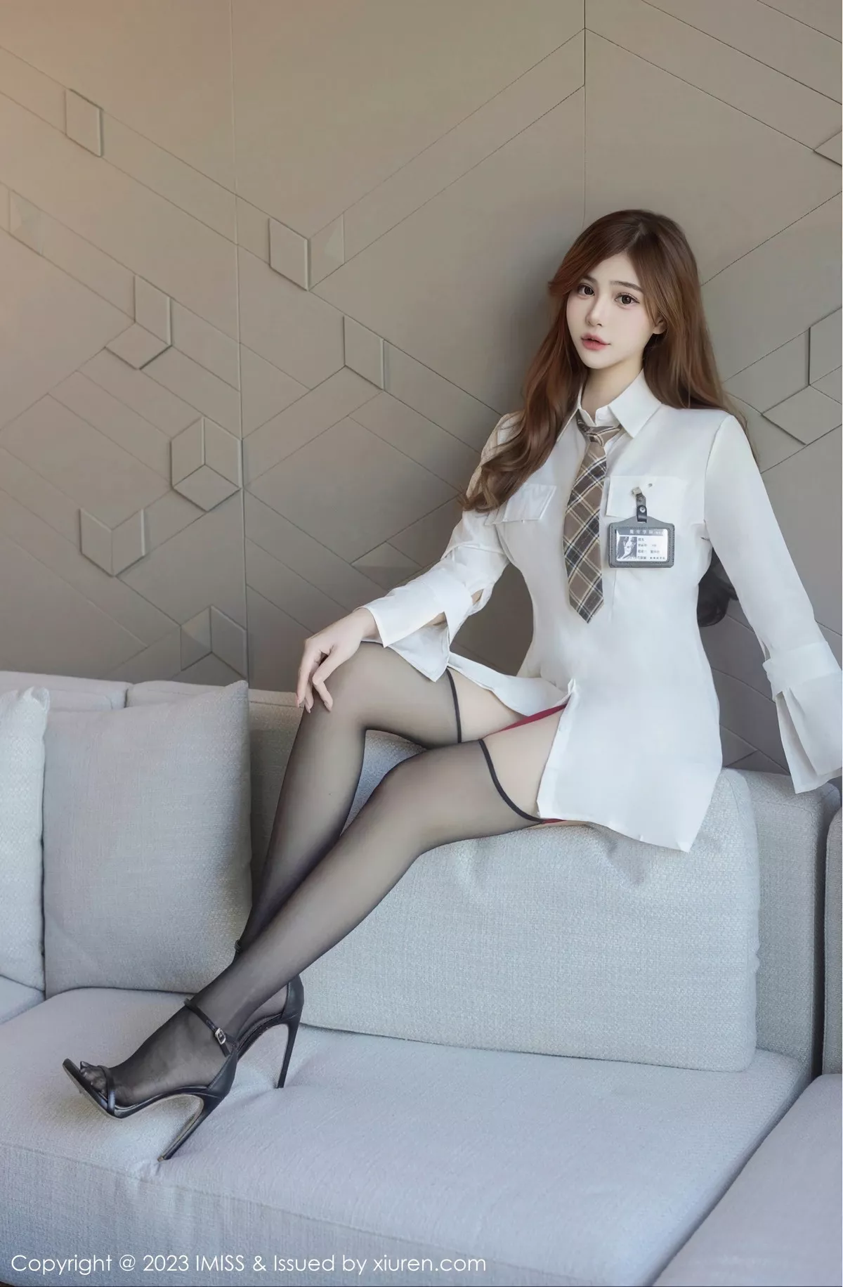 [IMISS爱蜜社] 2023.08.09 VOL.741 Lavinia肉肉 黑丝美腿 [42P] NO.8