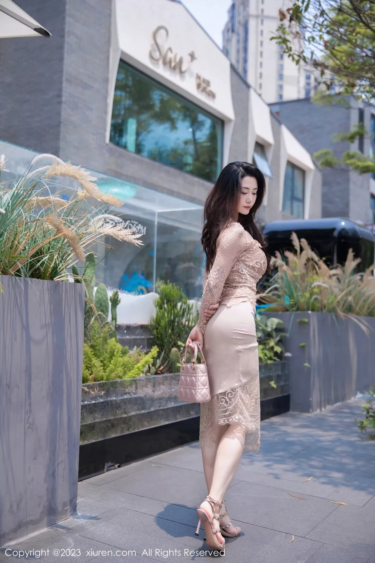 [XiuRen秀人网] 2023.08.11 No.7216 严利娅Yuliya 丰腴美臀 [89P] NO.9