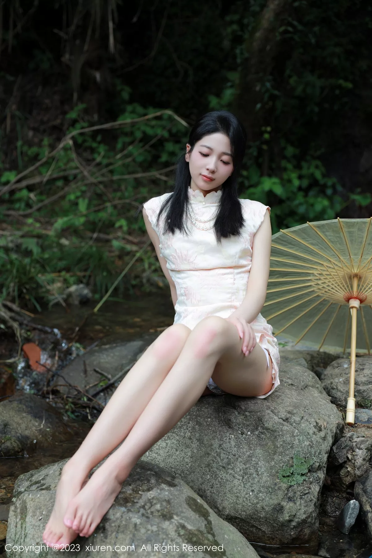 [XiuRen秀人网] 2023.08.15 No.7234 糖豆sisi 旗袍美腿 [60P] NO.10