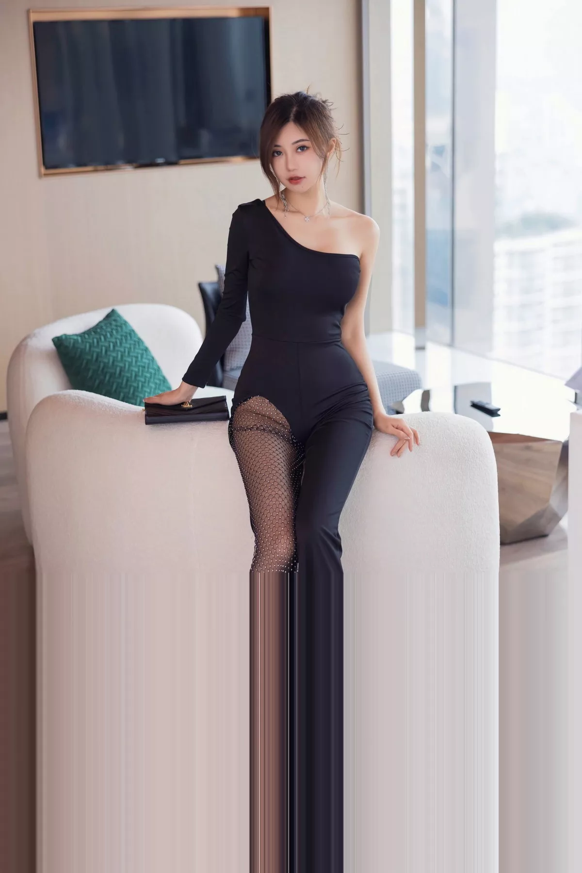 [XiuRen秀人网] 2023.07.21 No.7117 绮里嘉ula 魅惑黑丝 [82P] NO.2