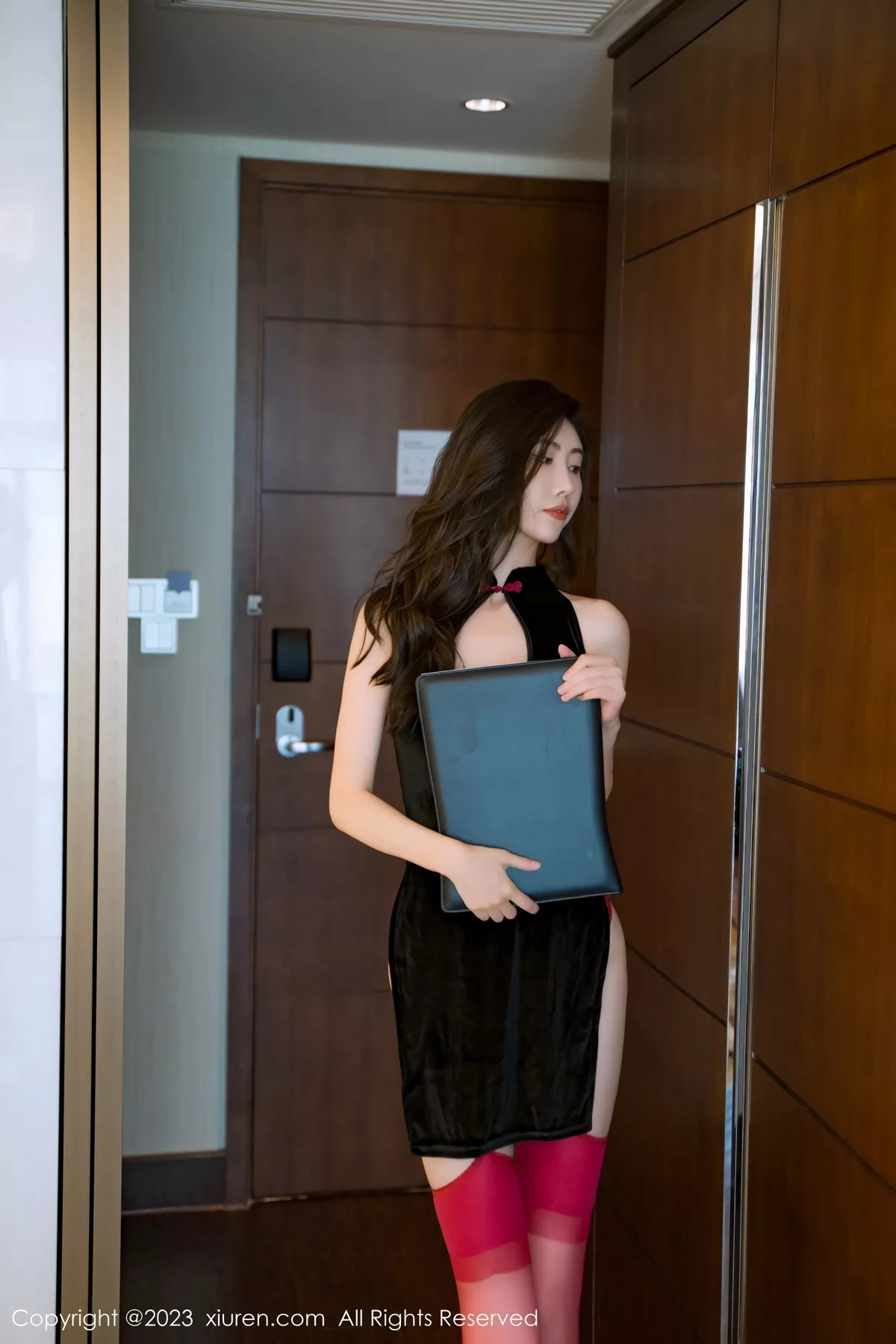 [XiuRen秀人网] 2023.07.24 No.7128 章芃芃 [73P] NO.7