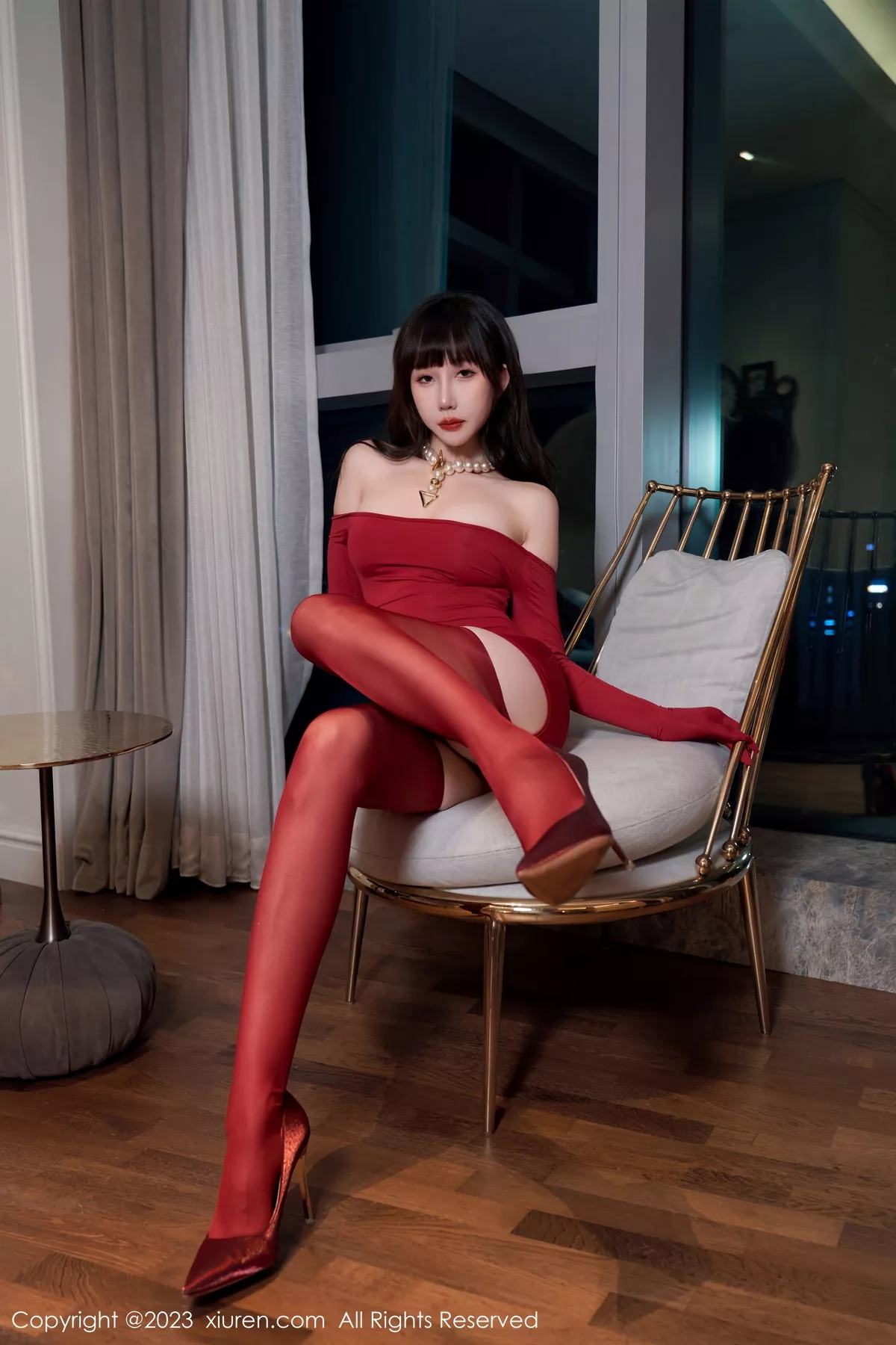 [XiuRen秀人网] 2023.07.24 No.7125 波巧酱 红丝吊袜 [95P] NO.1