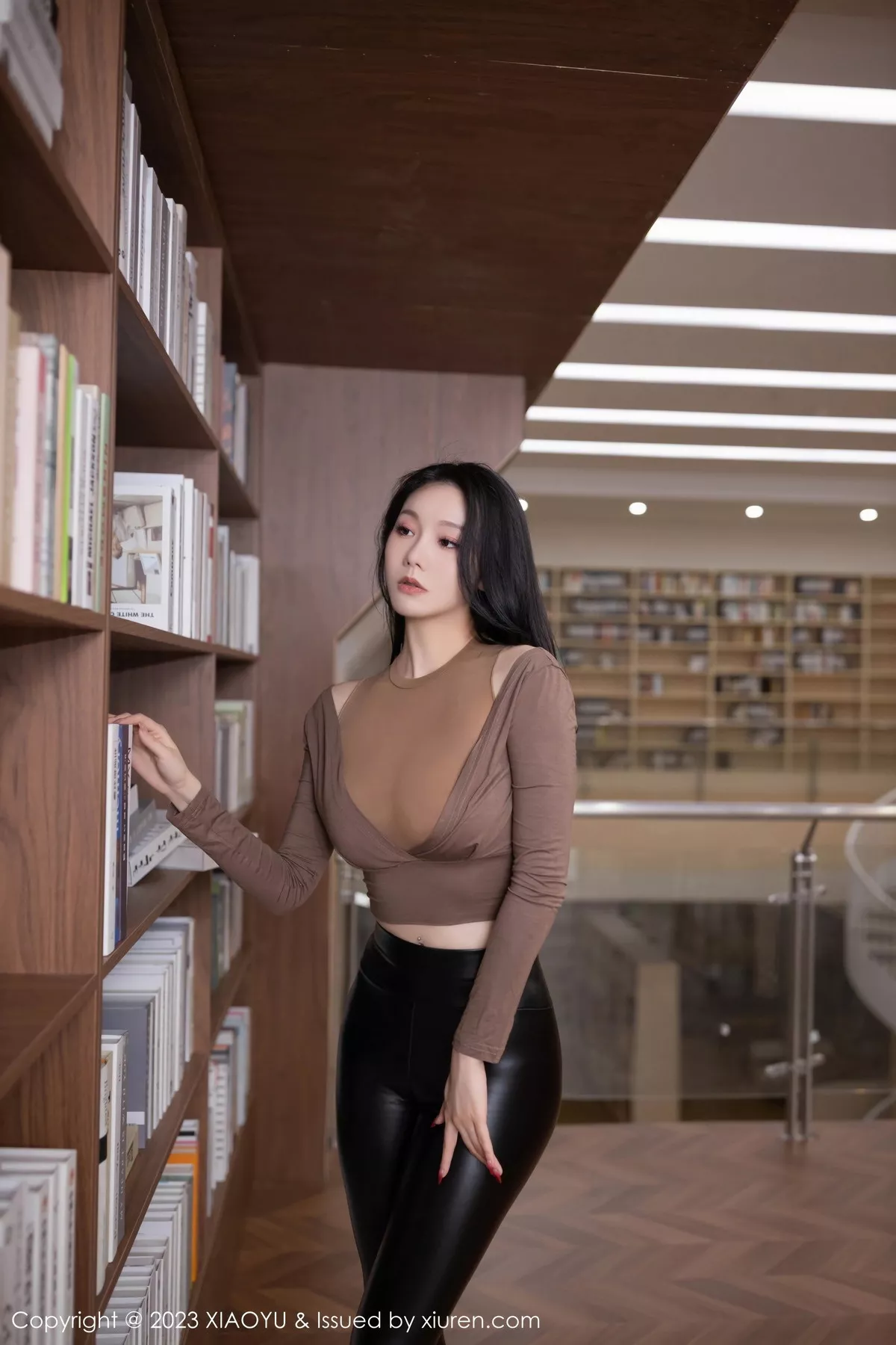 [XiuRen秀人网] 2023.07.25 No.7133 安然anran 图书馆场景 [80P] NO.1