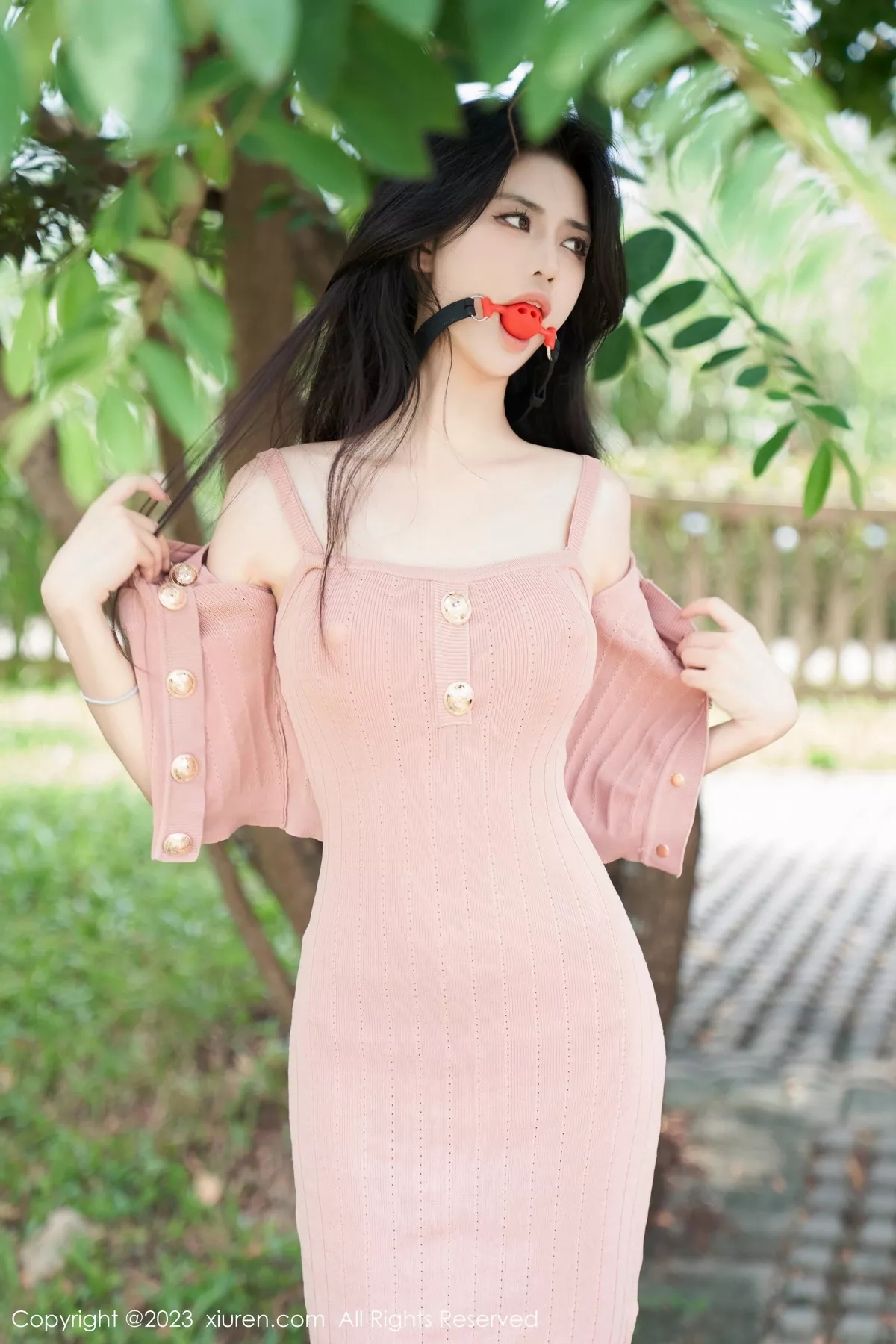 [XiuRen秀人网] 2023.07.26 No.7137 浅浅Danny 户外拍摄 [90P] NO.9