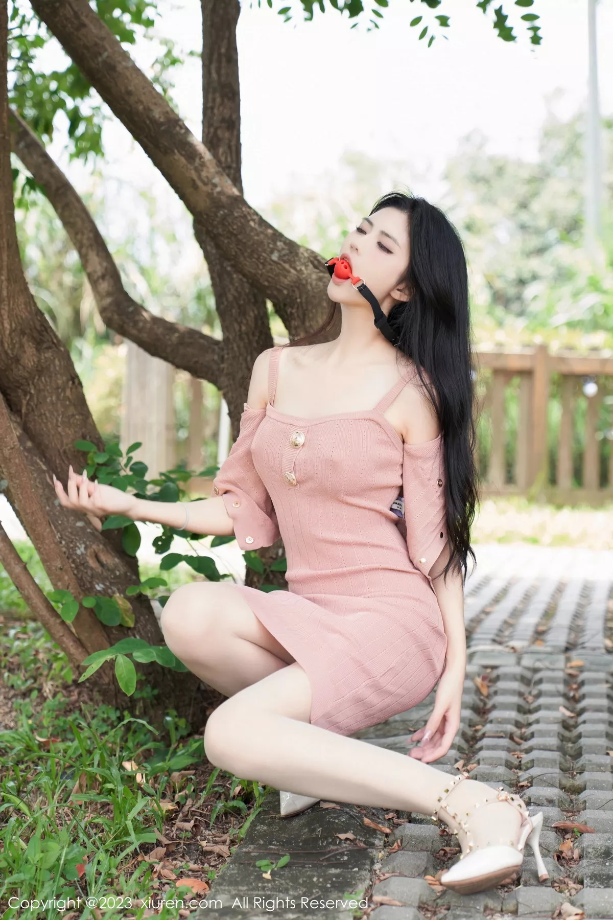 [XiuRen秀人网] 2023.07.26 No.7137 浅浅Danny 户外拍摄 [90P] NO.10