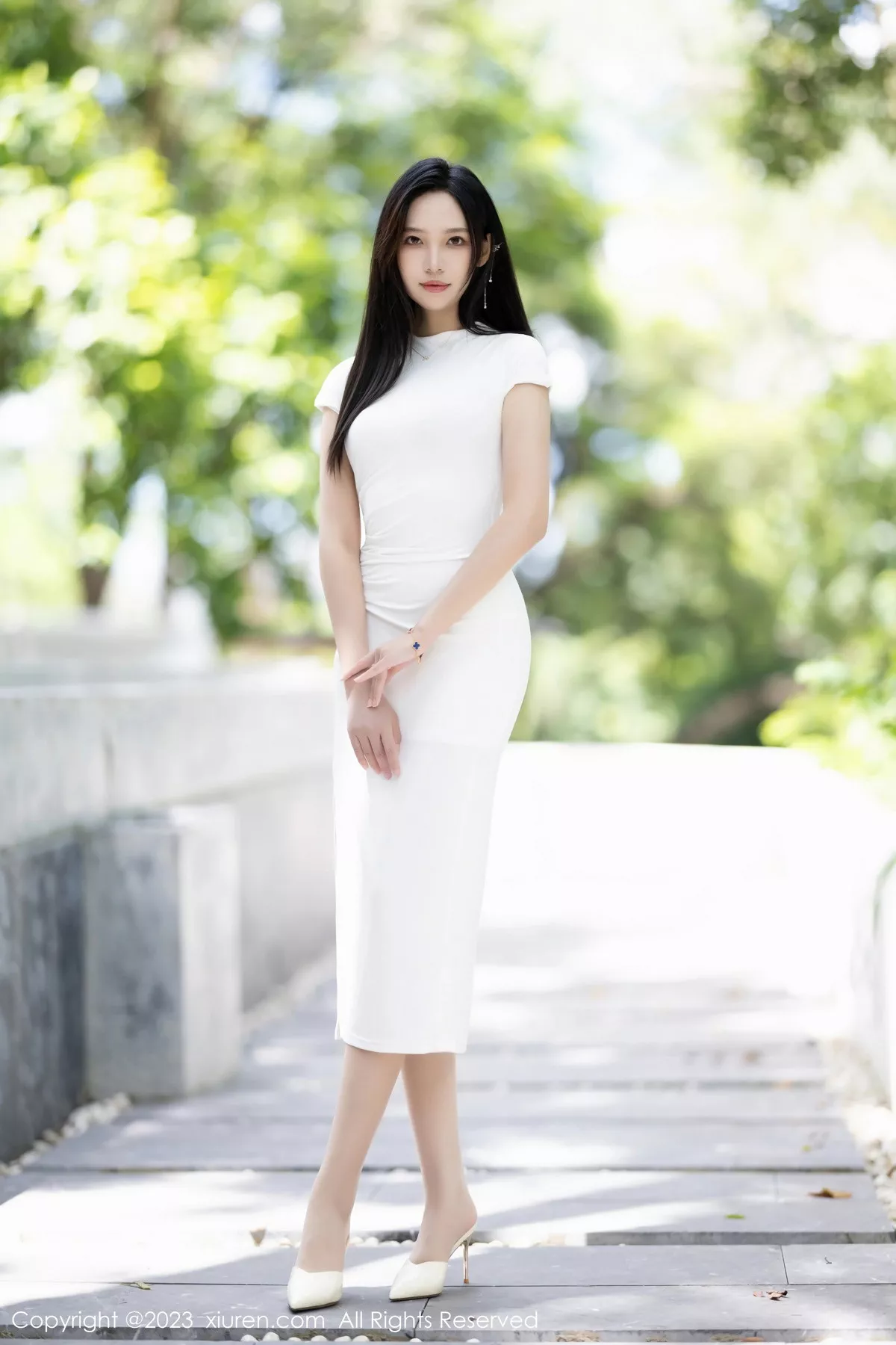 [XiuRen秀人网] 2023.07.26 No.7139 郑颖姗Bev 妩媚动人 [83P] NO.1