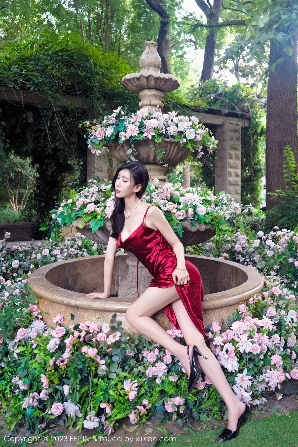 [FEILIN嗲囡囡] 2023.08.29 VOL.467 章芃芃 长裙美腿 [71P] NO.9