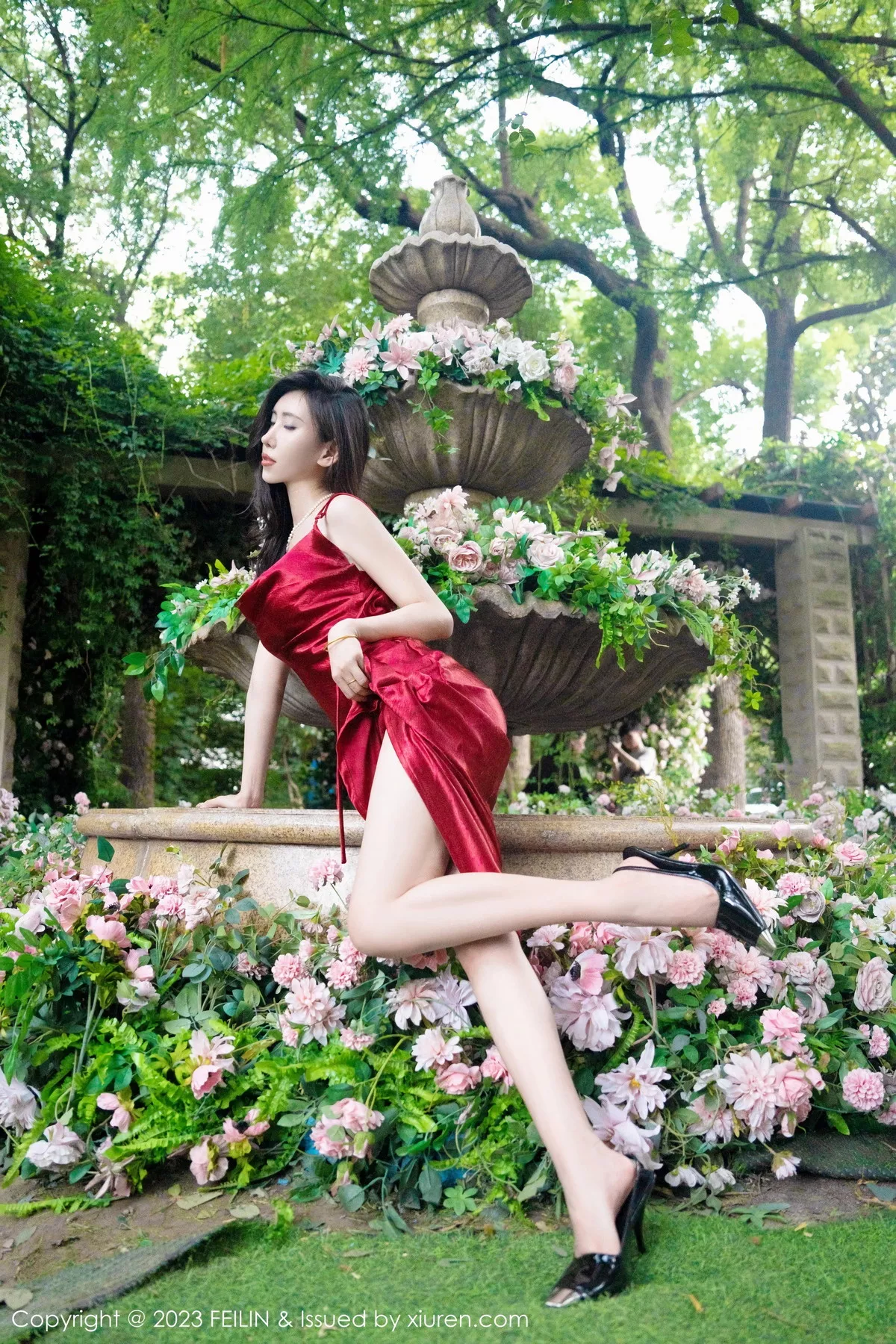 [FEILIN嗲囡囡] 2023.08.29 VOL.467 章芃芃 长裙美腿 [71P] NO.12