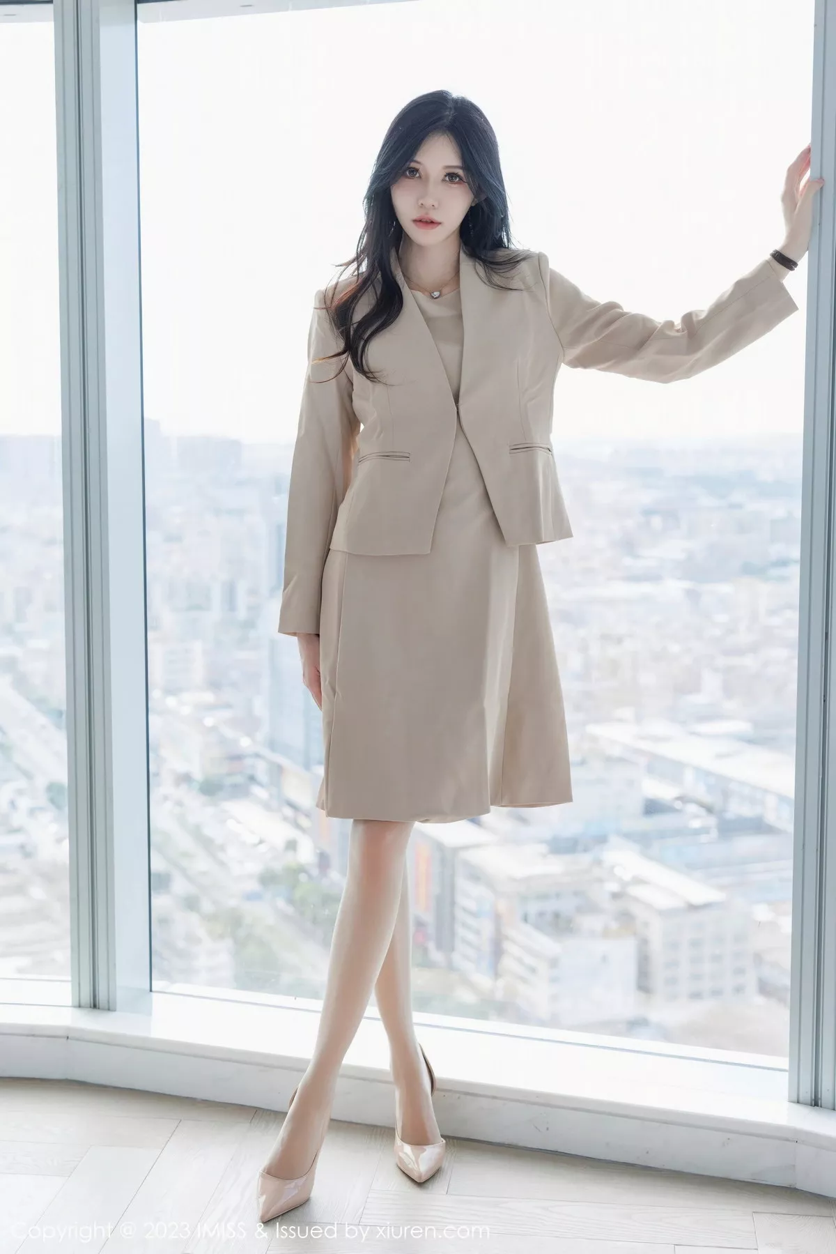 [IMISS爱蜜社] 2023.08.30 VOL.746 泥鳅鳅 时尚美腿 [54P] NO.1