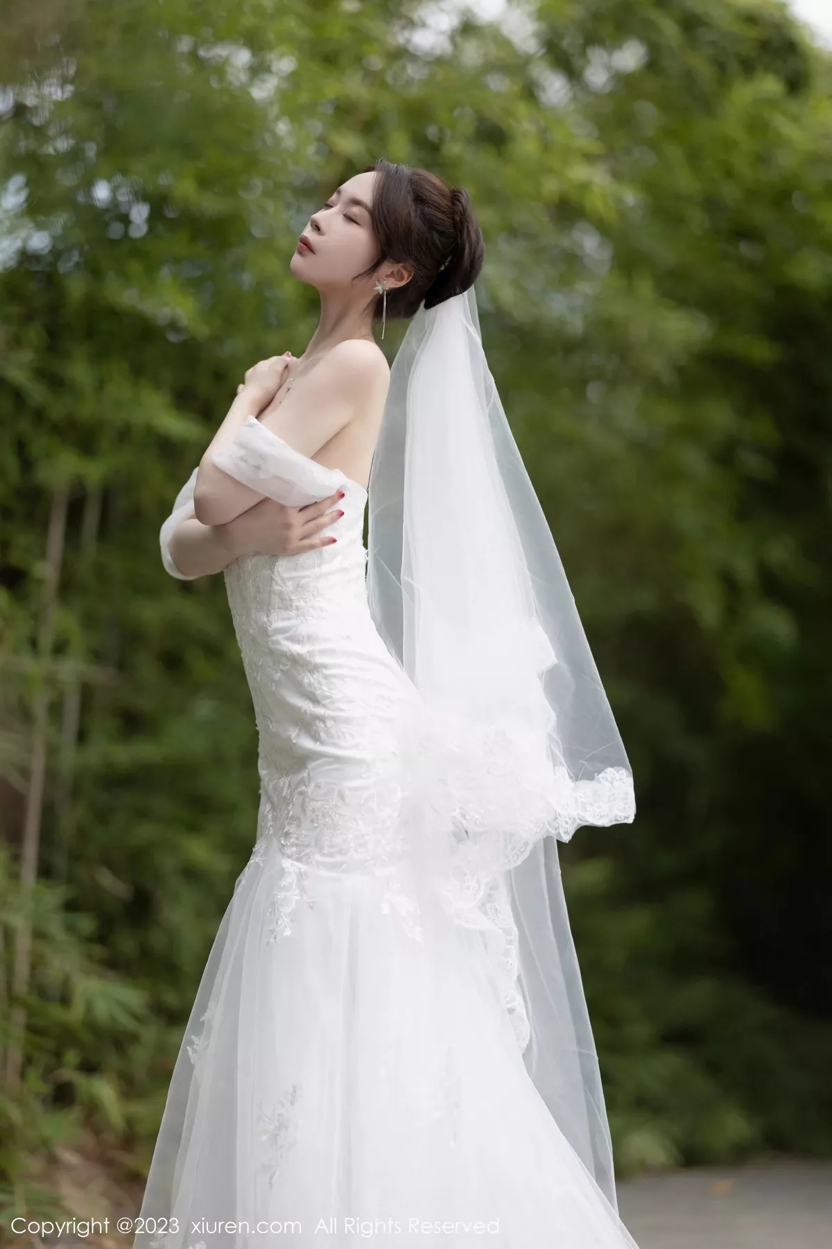 [XiuRen秀人网] 2023.08.30 No.7310 梦心玥 婚纱美腿 [83P] NO.7