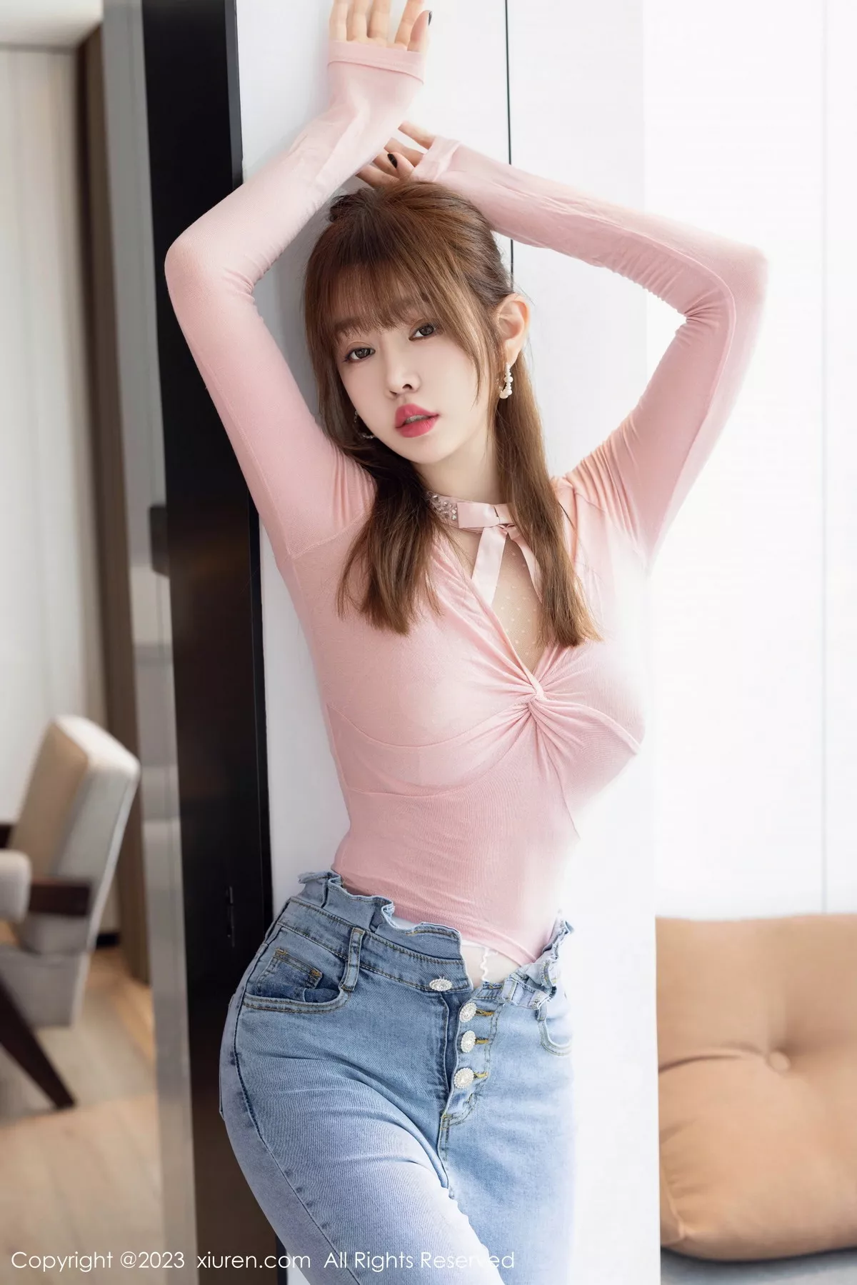 [XiuRen秀人网] 2023.09.01 No.7323 王雨纯 牛仔裤美臀 [85P] NO.8