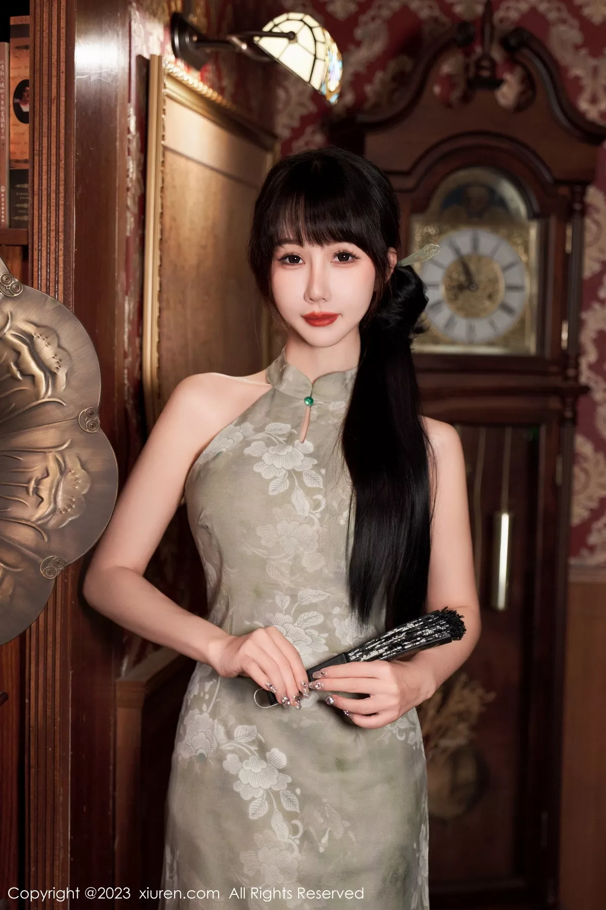 [XiuRen秀人网] 2023.09.05 No.7337 波巧酱 丝袜美腿 [90P] NO.9