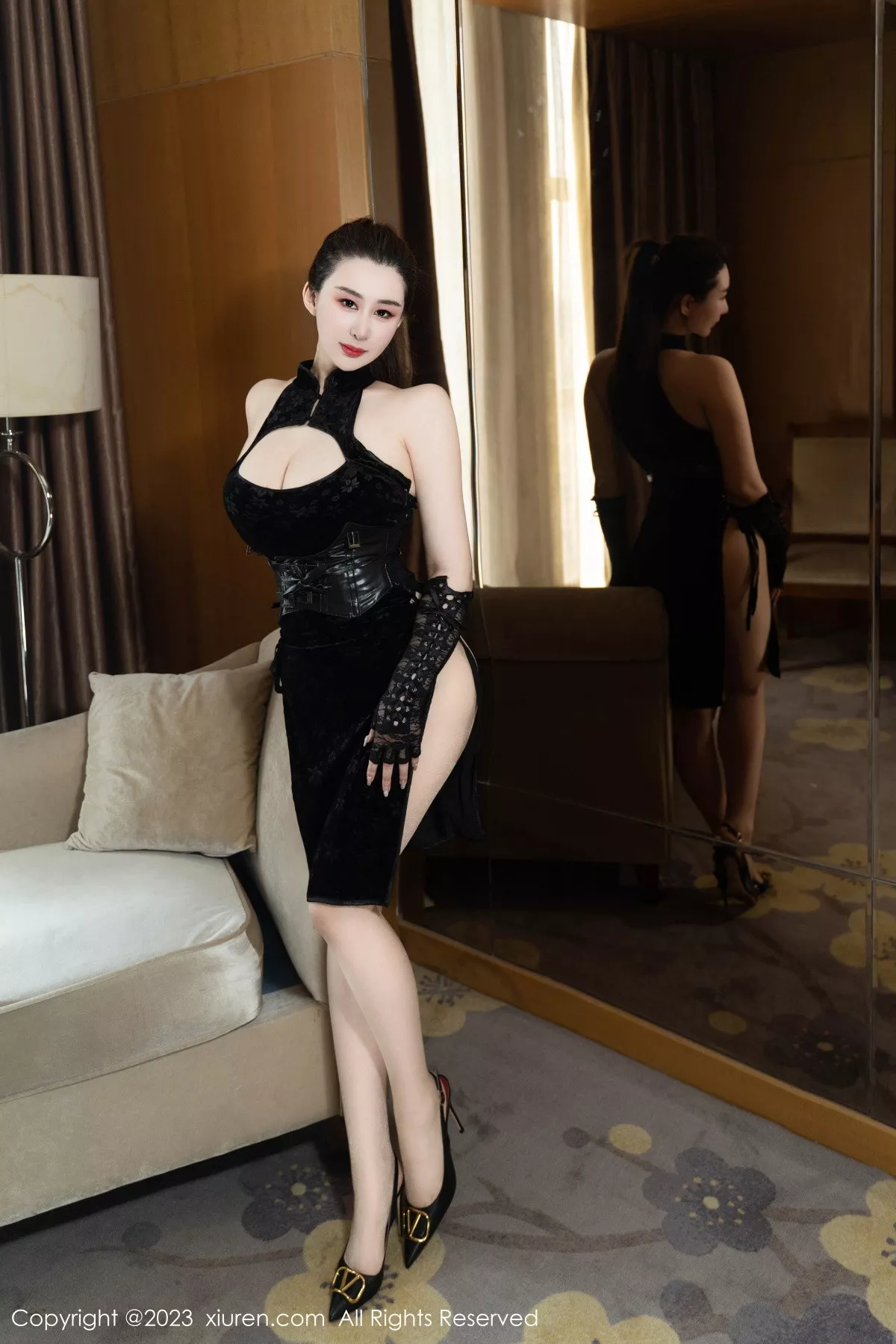 [XiuRen秀人网] 2023.09.07 No.7351 王俪丁呀 丰腴美臀 [70P] NO.7