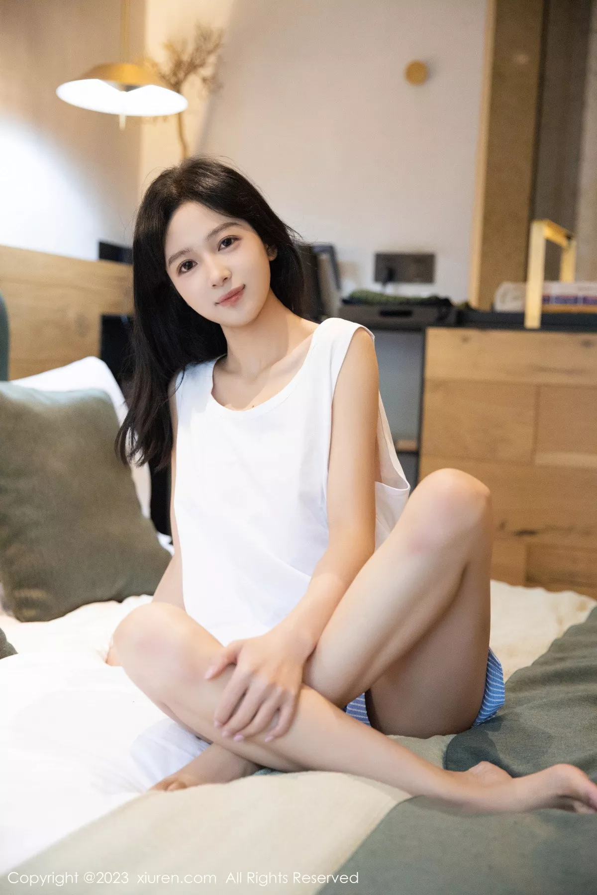 [XiuRen秀人网] 2023.09.12 No.7375 糖豆sisi 清纯美腿 [69P] NO.1