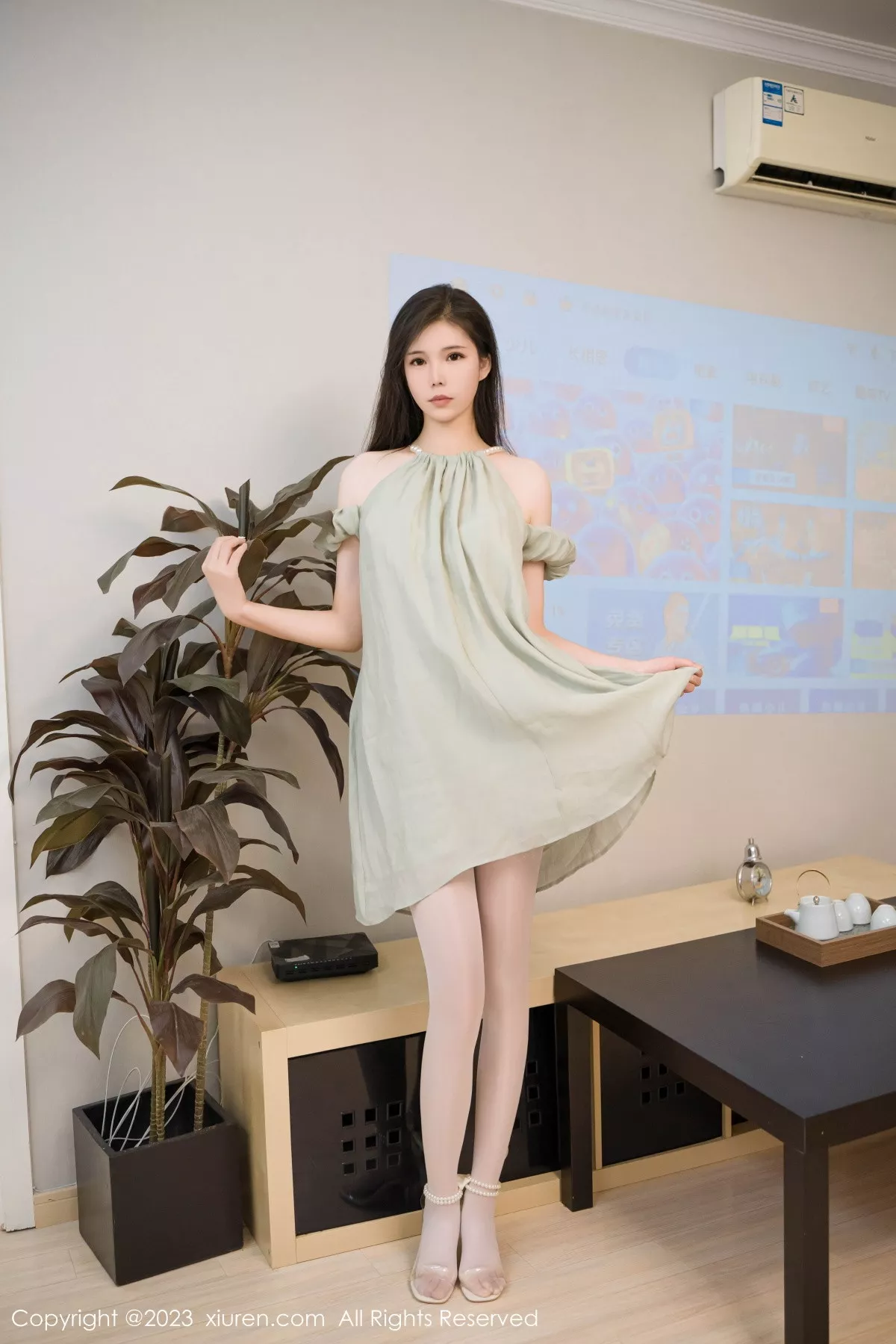 [XiuRen秀人网] 2023.09.13 No.7378 雪糕CiCi 美腿丝袜 [66P] NO.3