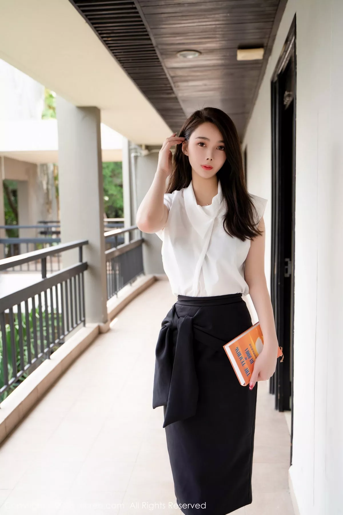 [XiuRen秀人网] 2023.08.23 No.7270 summer宝宝 白领美腿 [59P] NO.9