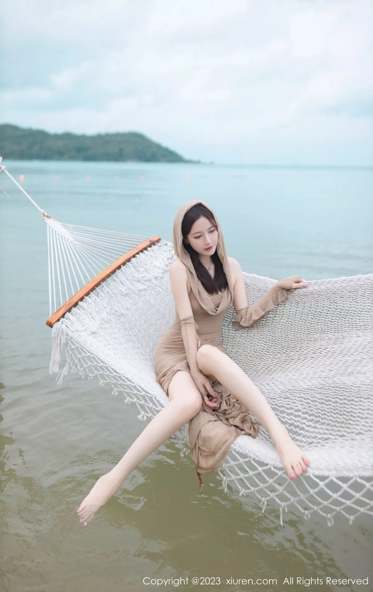 [XiuRen秀人网] 2023.08.25 No.7288 鱼子酱Fish 沙滩美腿 [77P] NO.4