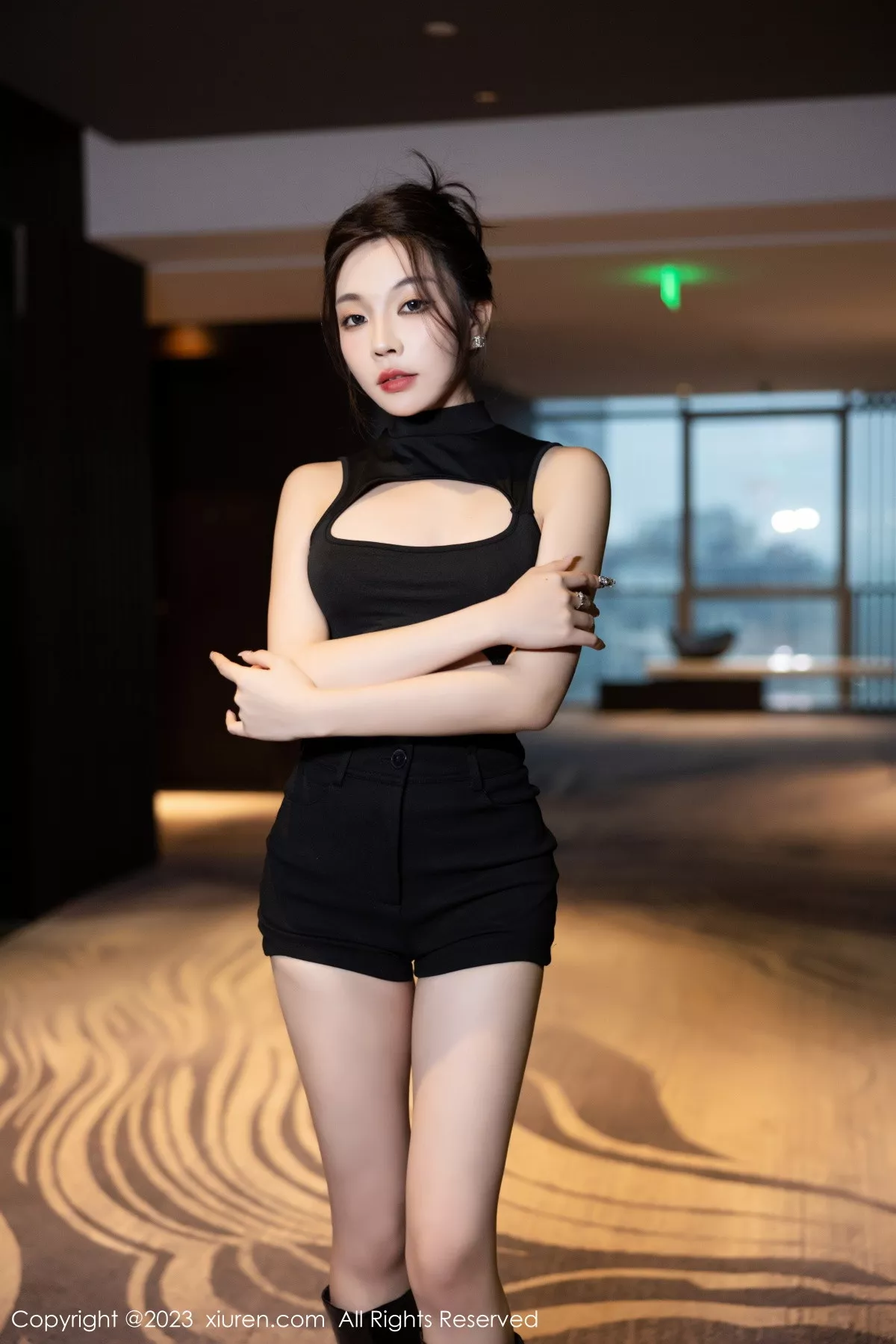 [XiuRen秀人网] 2023.09.22 No.7432 徐莉芝Booty 美腿短裙 [82P] NO.6