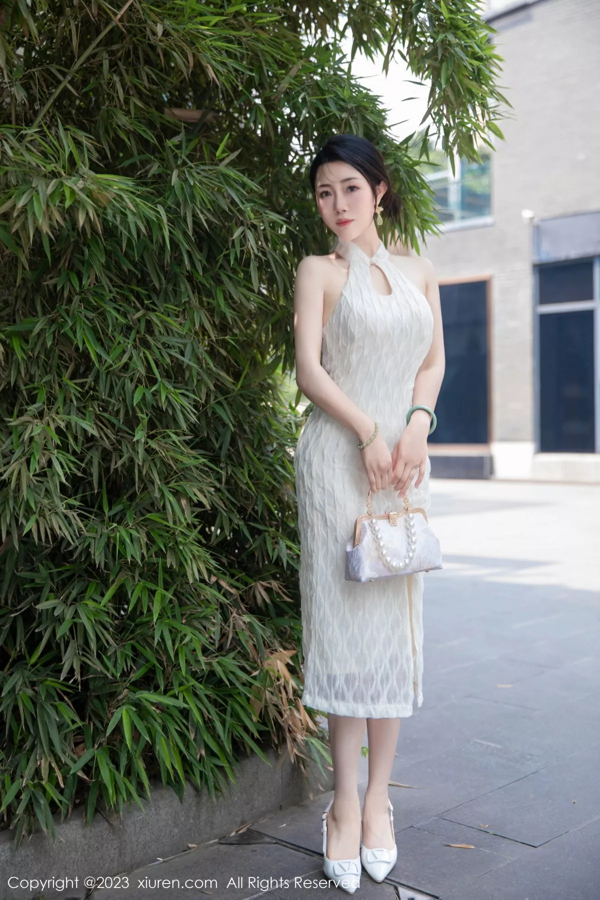 [XiuRen秀人网] 2023.09.25 No.7435 严利娅Yuliya 旗袍美臀 [71P] NO.1