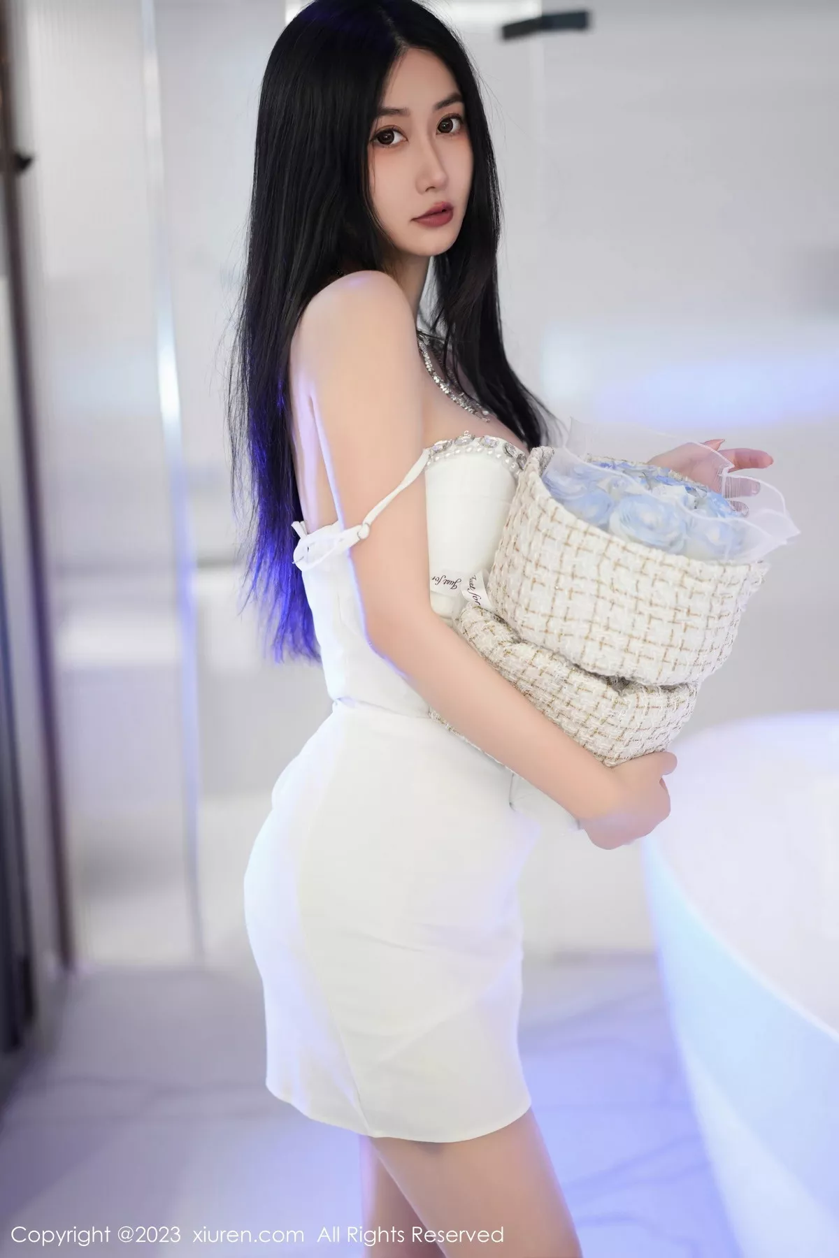 [XiuRen秀人网] 2023.09.27 No.7447 laura阿姣 丰腴美腿 [77P] NO.9