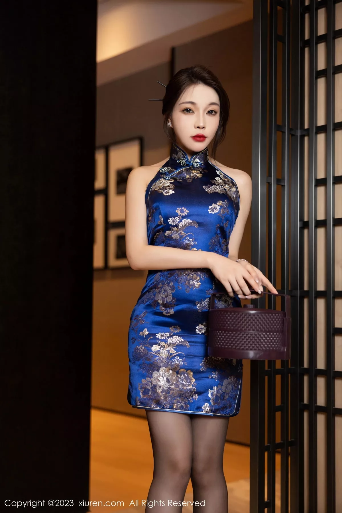 [XiuRen秀人网] 2023.09.27 No.7453 徐莉芝Booty 旗袍美腿 [91P] NO.1