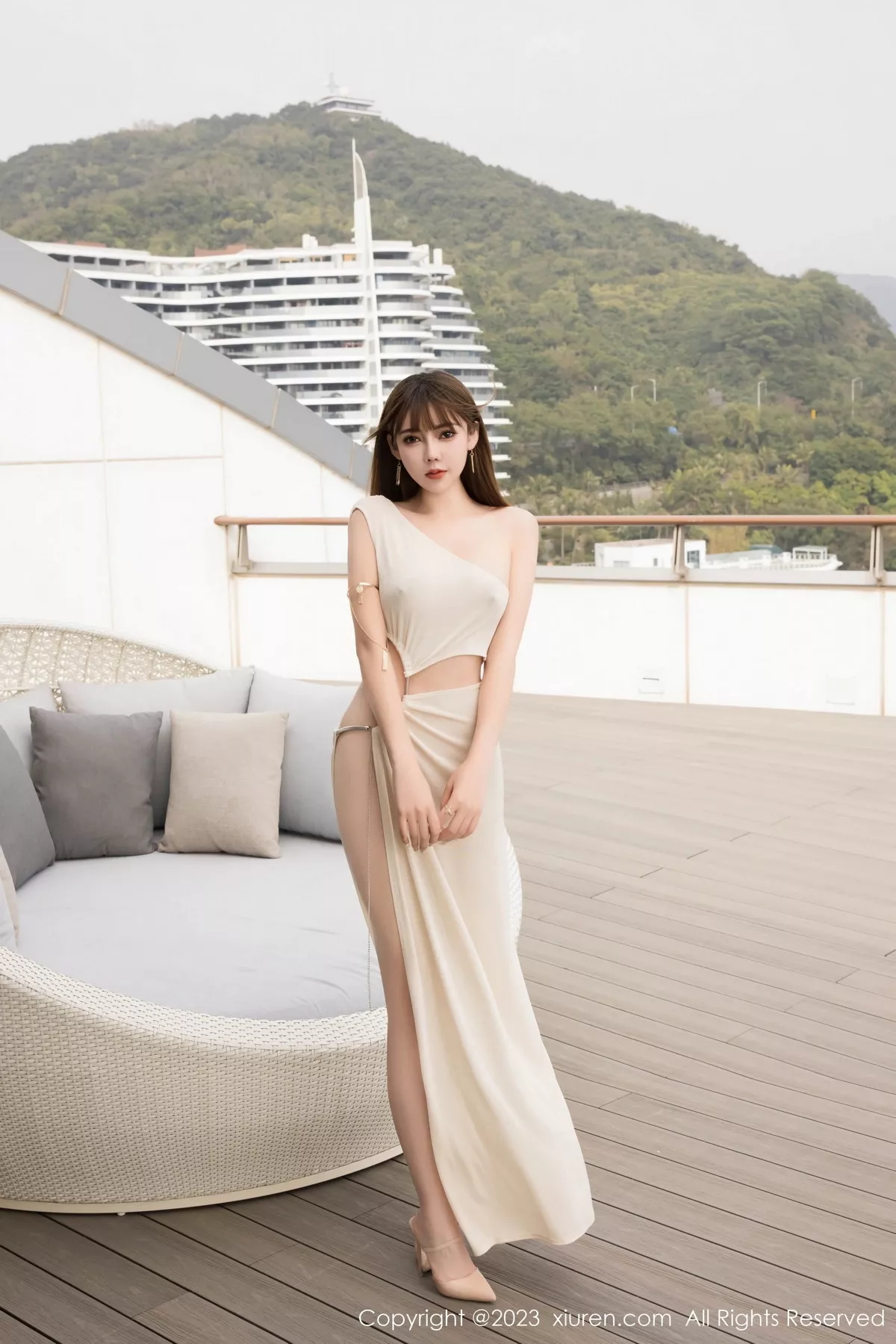 [XiuRen秀人网] 2023.10.08 No.7472 萌汉药baby 长裙美臀 [72P] NO.9